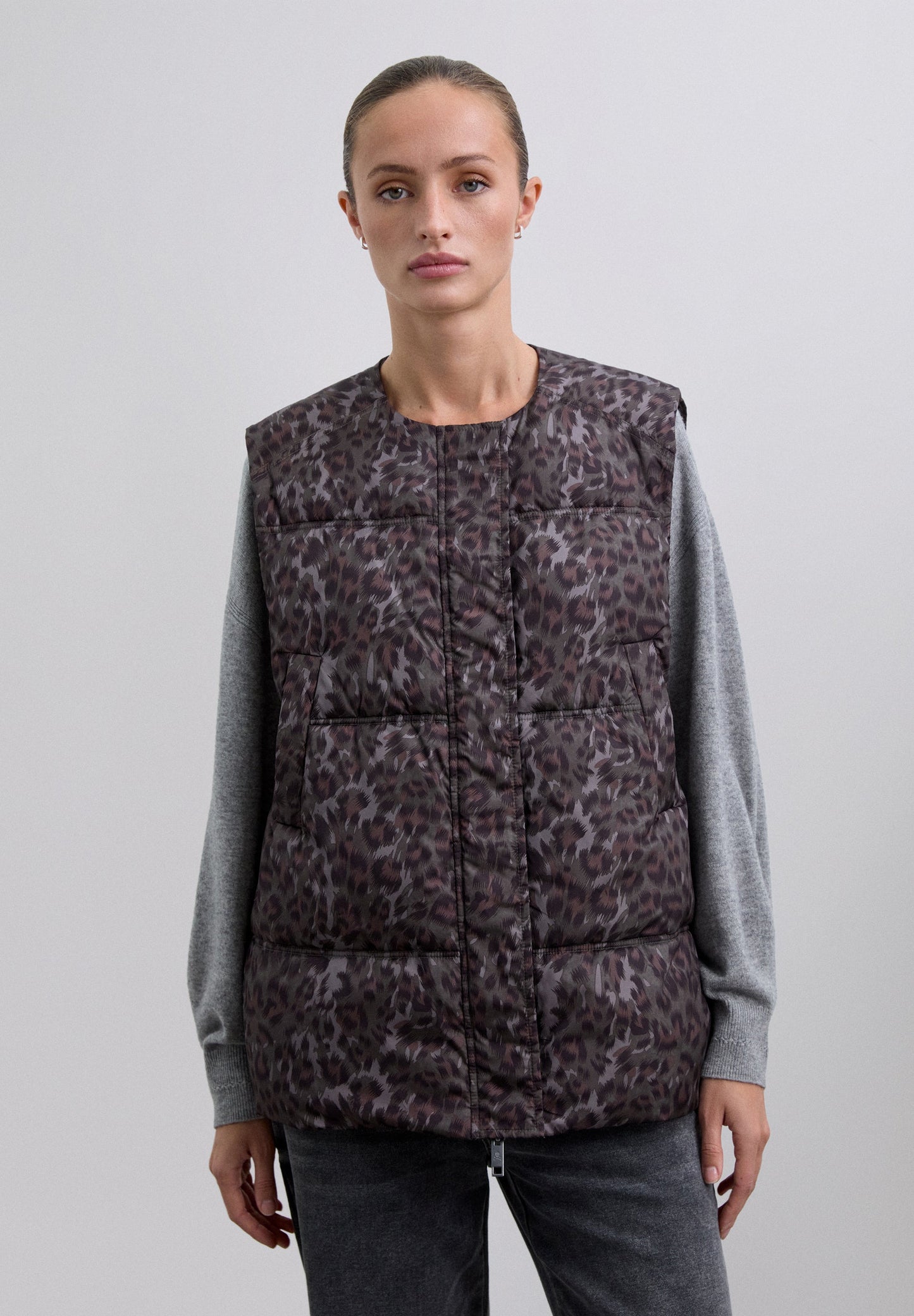 COLETE ESTAMPADO ANIMAL EXTRAÍVEL