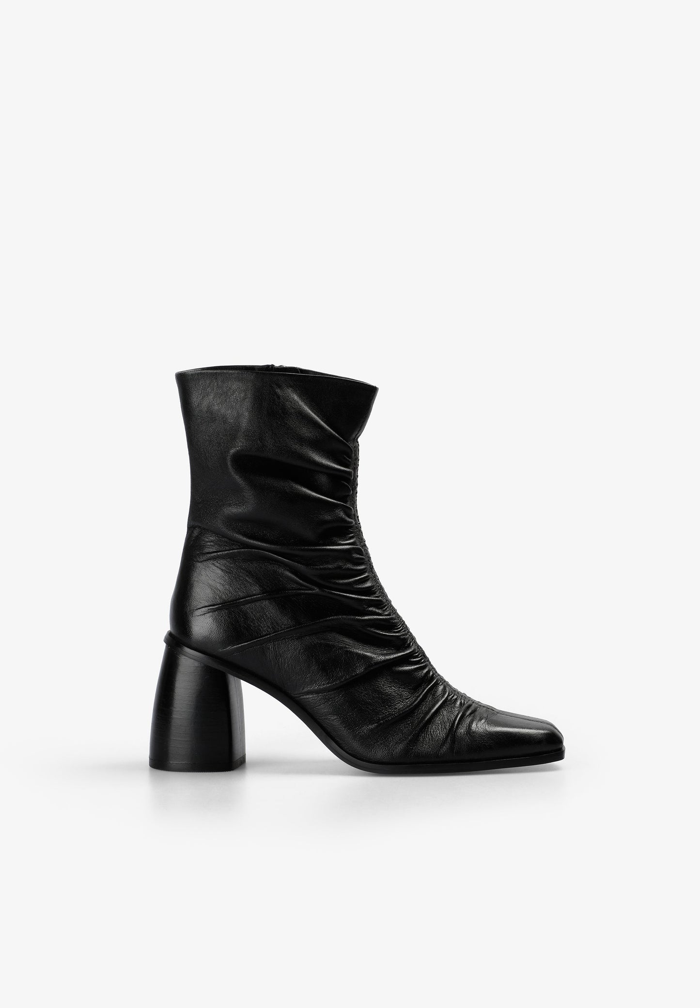 BOTA DE PELE FRANZIDO