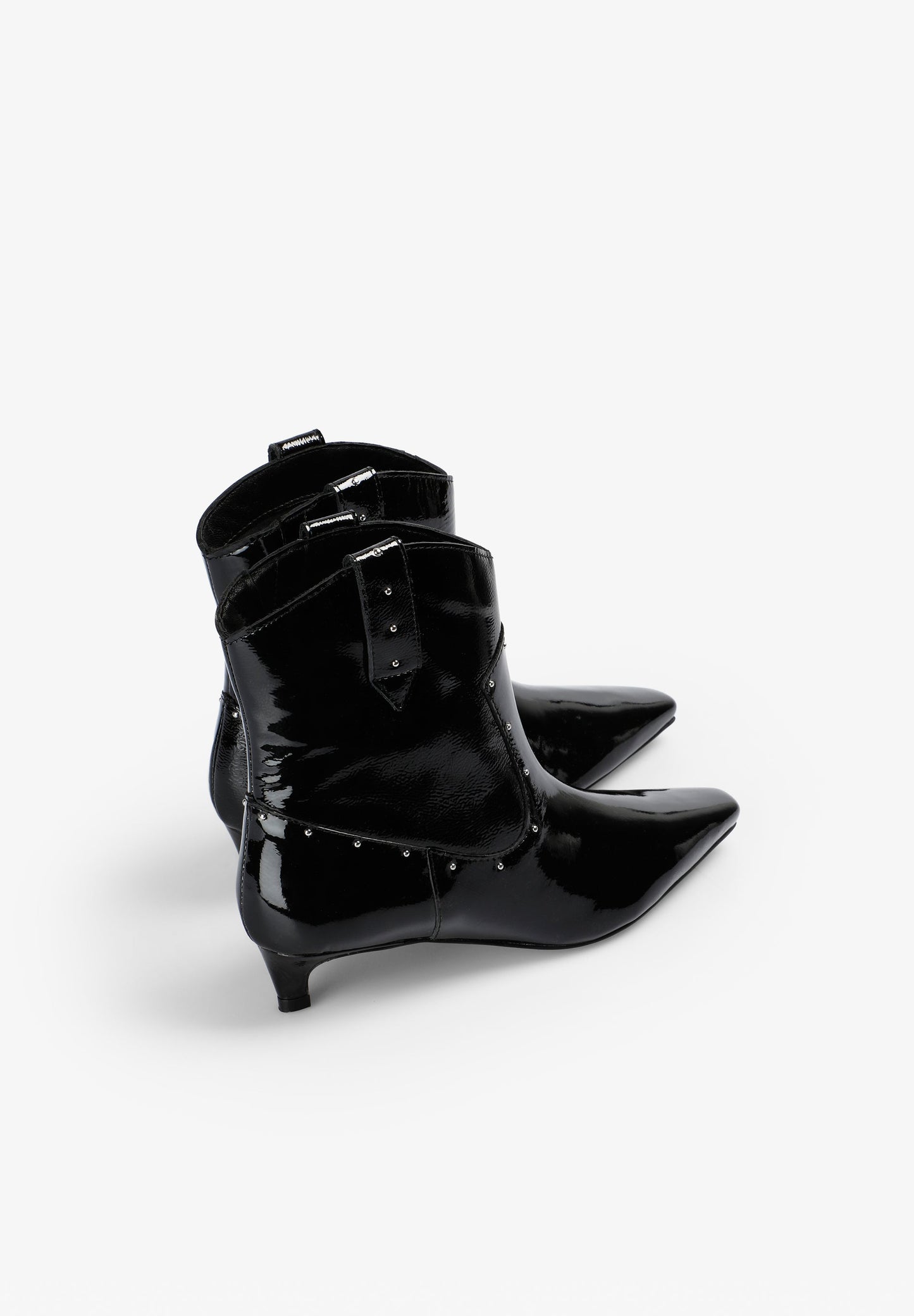 BOTAS DE PELE STUDS