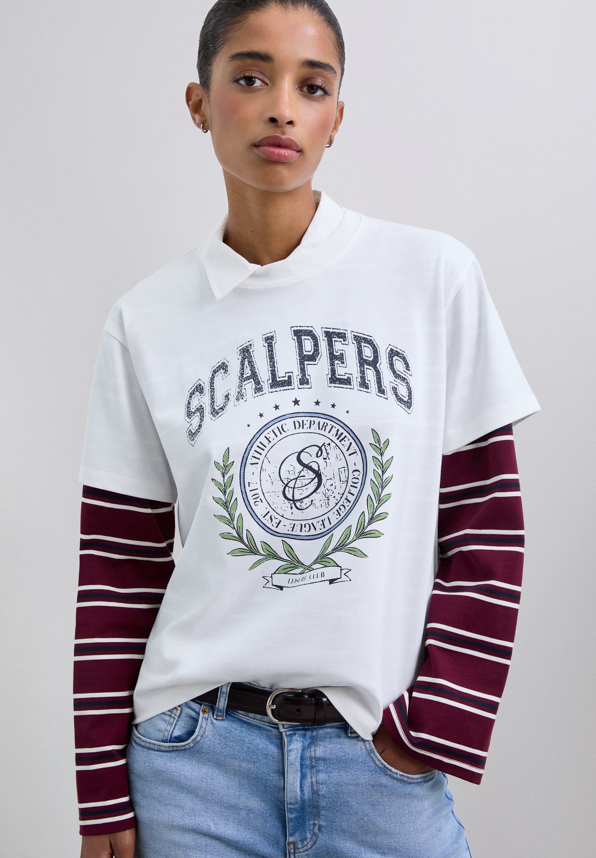 T-SHIRT DE ALGODÃO COM PADRÃO DE LOGÓTIPO