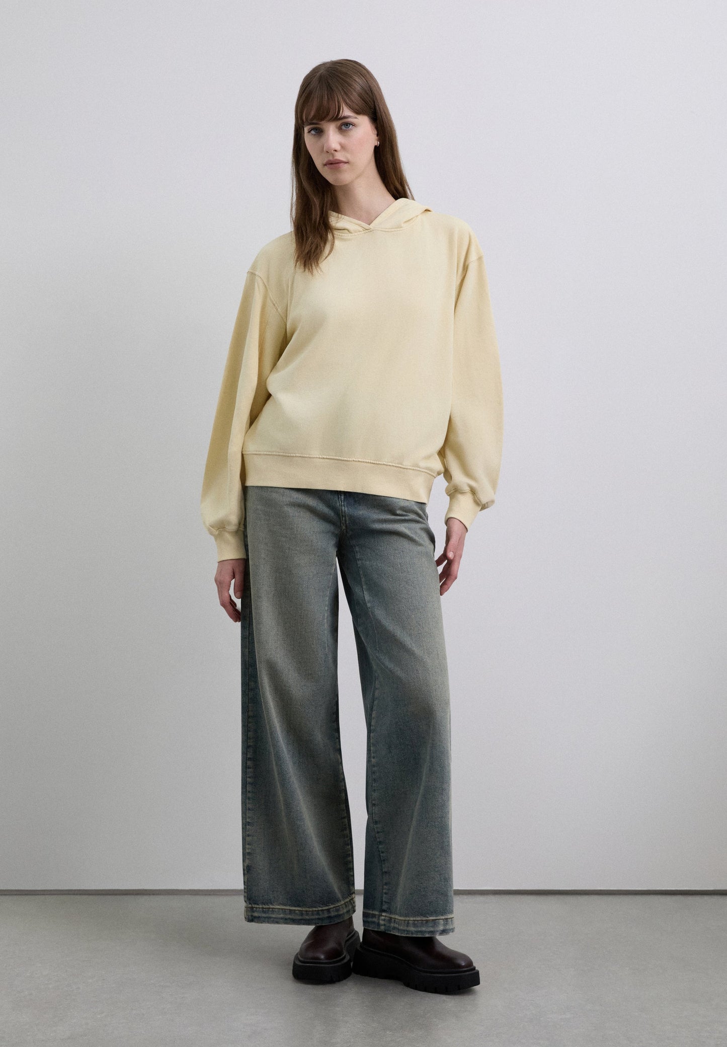 SWEATSHIRT DESBOTADA SKULL TACHAS