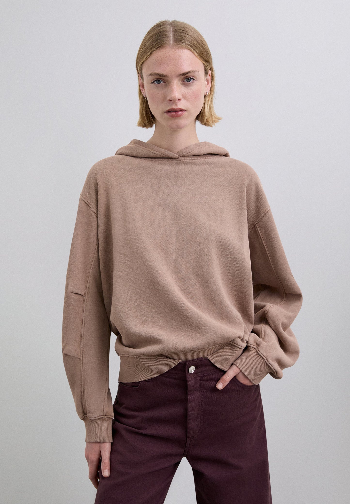 SWEATSHIRT DESBOTADA SKULL TACHAS