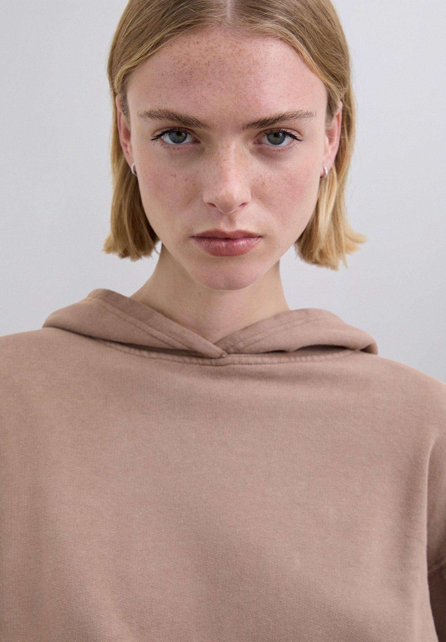 SWEATSHIRT DESBOTADA SKULL TACHAS