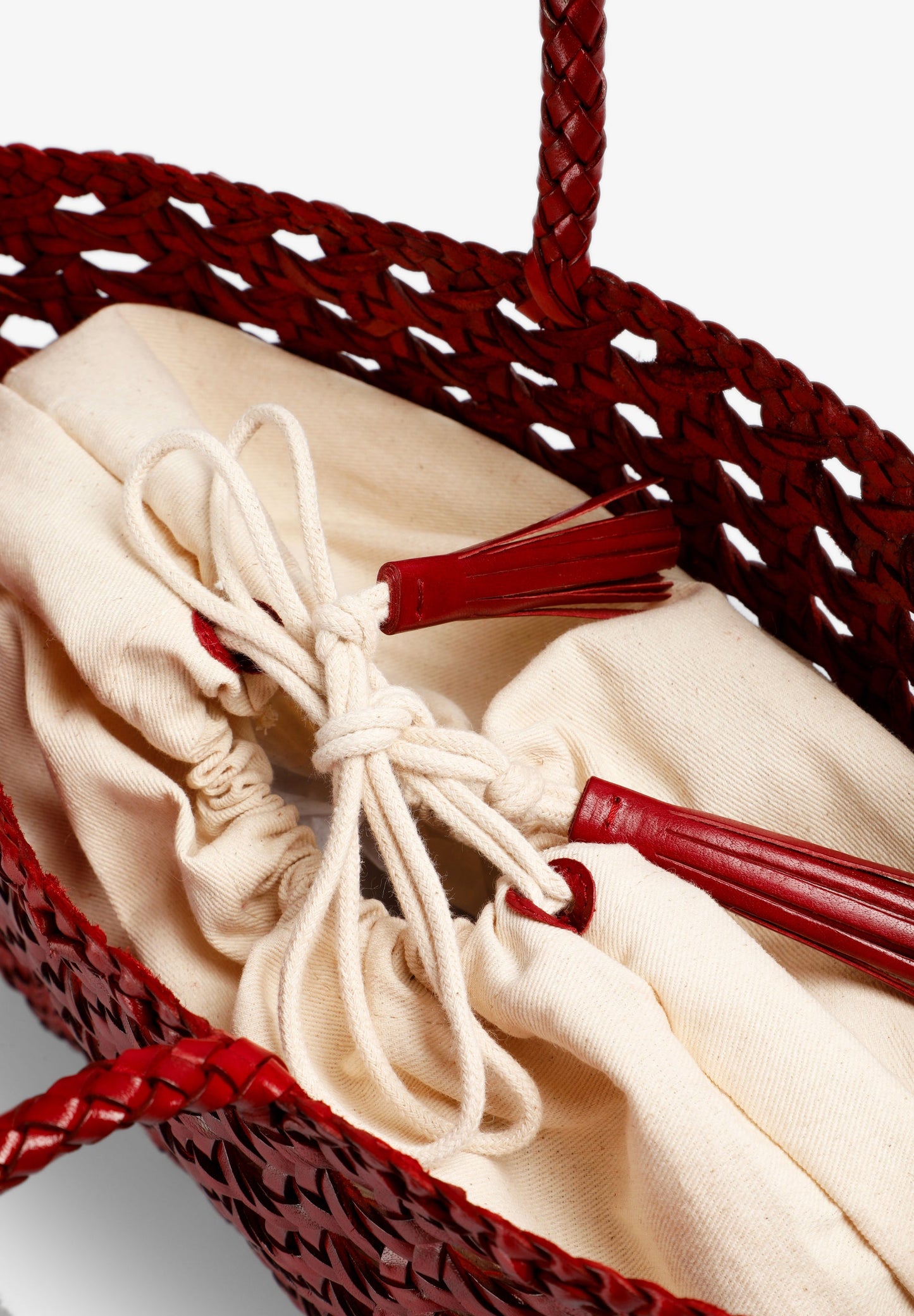 BOLSA DE PELE TRANÇADA