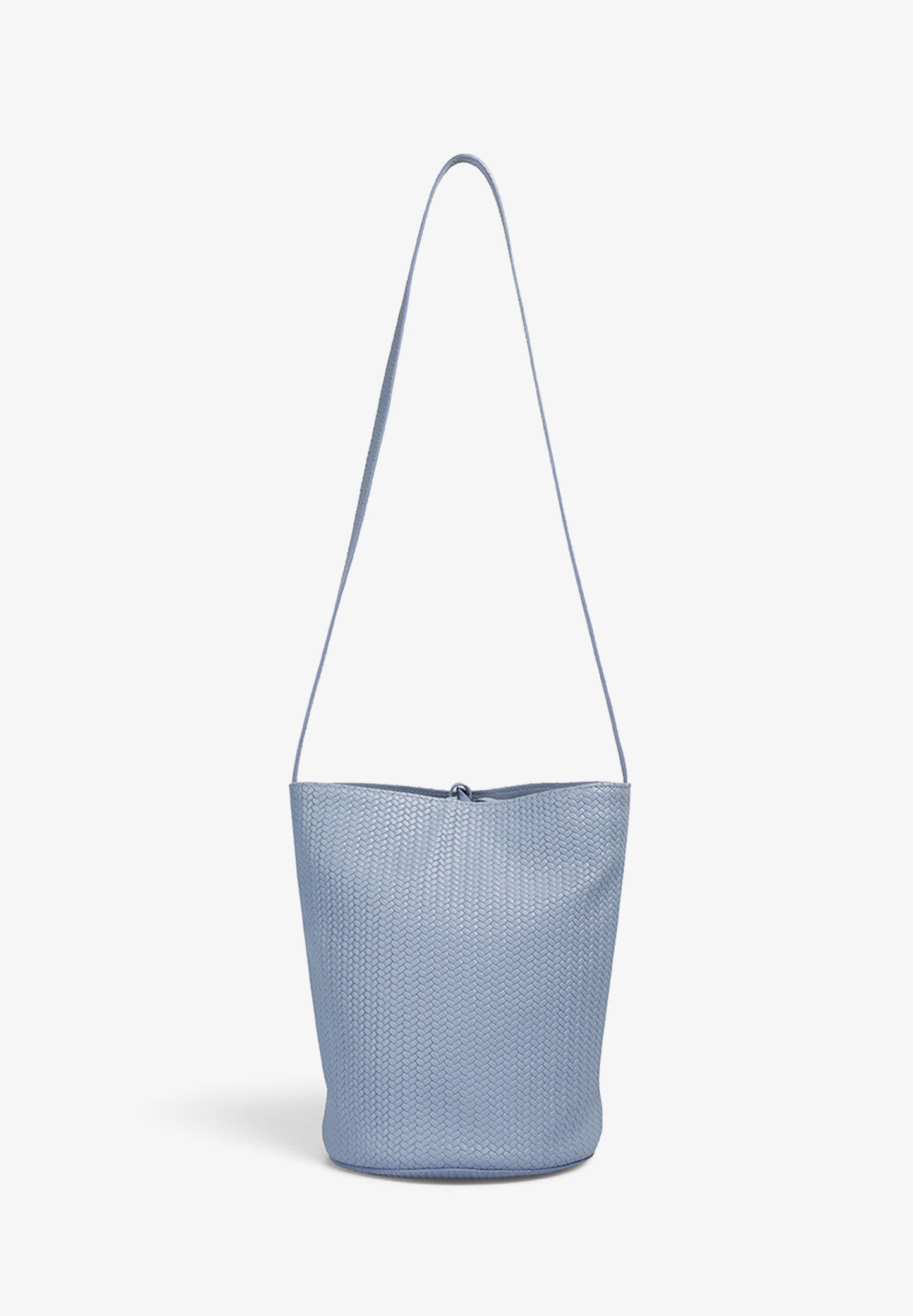 SACO DE BALDE EM PELE 100% ENTRANÇADA