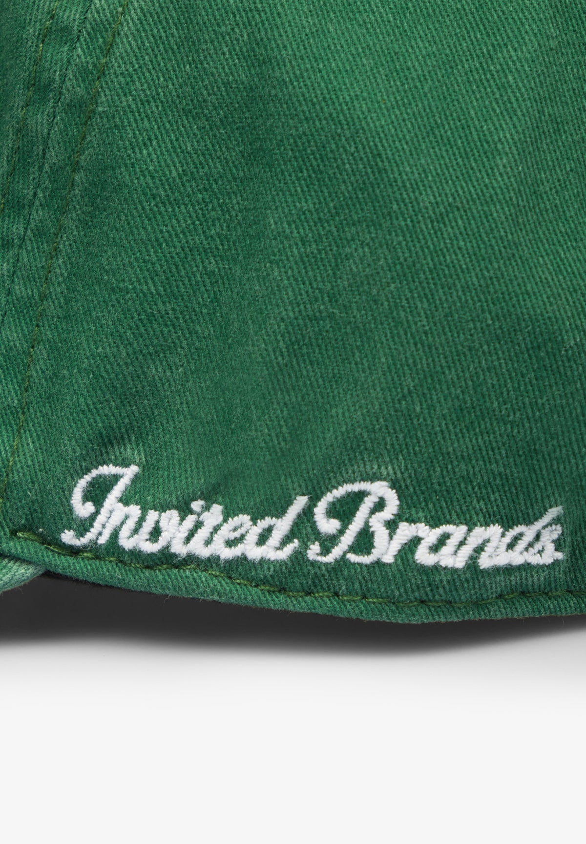 INVITED BRANDS | BONÉ COM LOGÓTIPO