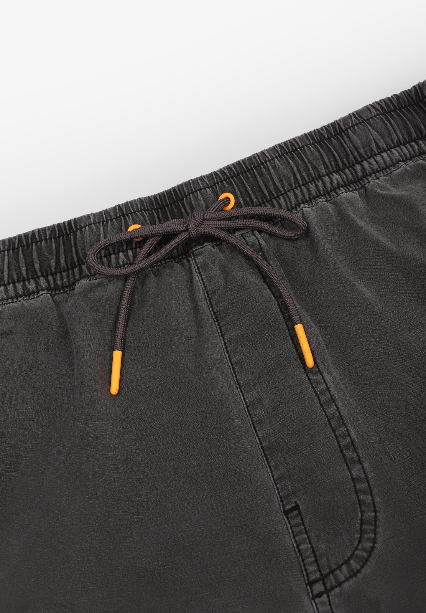 DEUS EX MACHINA | SANDBAR GD SHORT