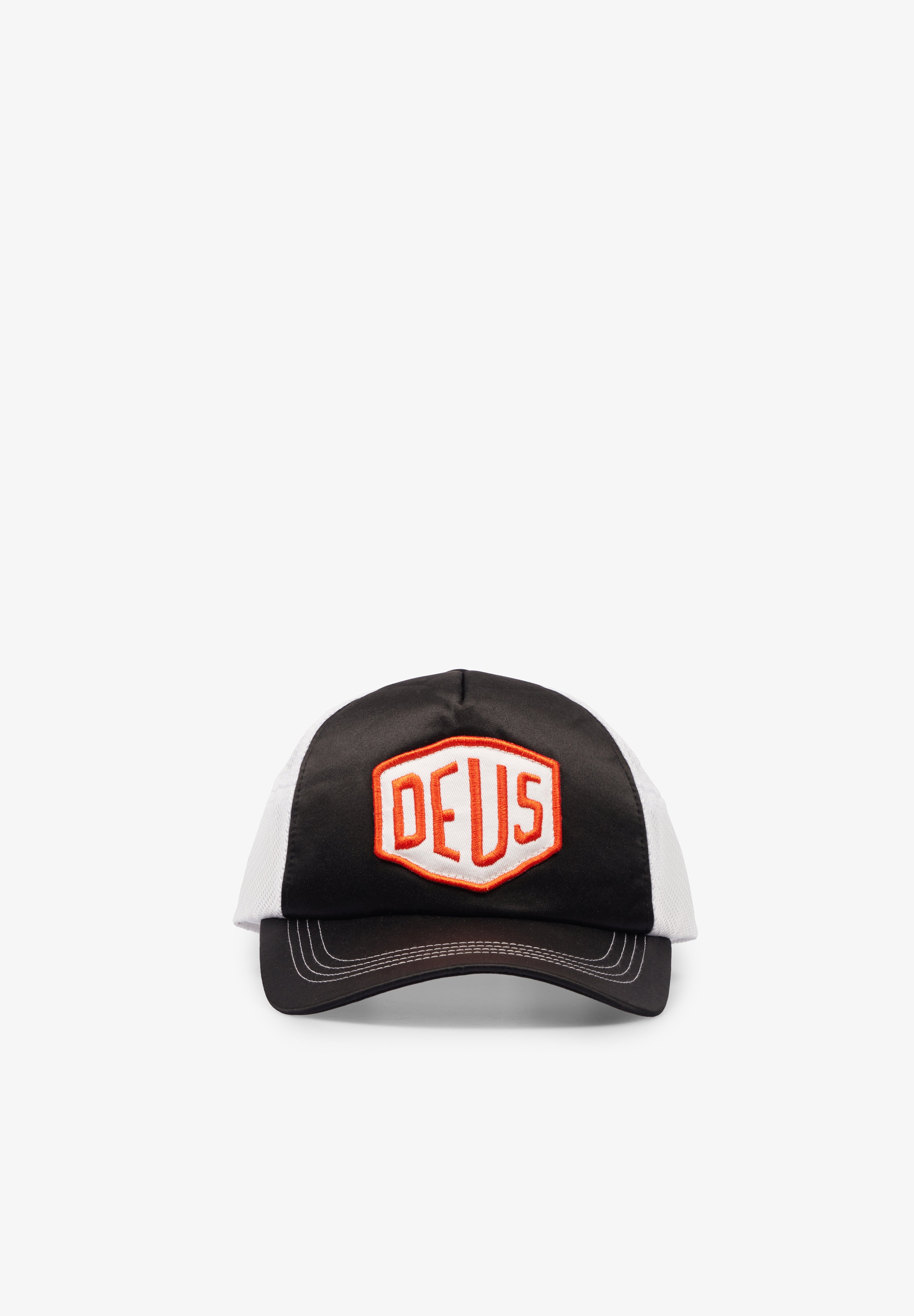 DEUS EX MACHINA | SHIELD LUXX TRUCKER