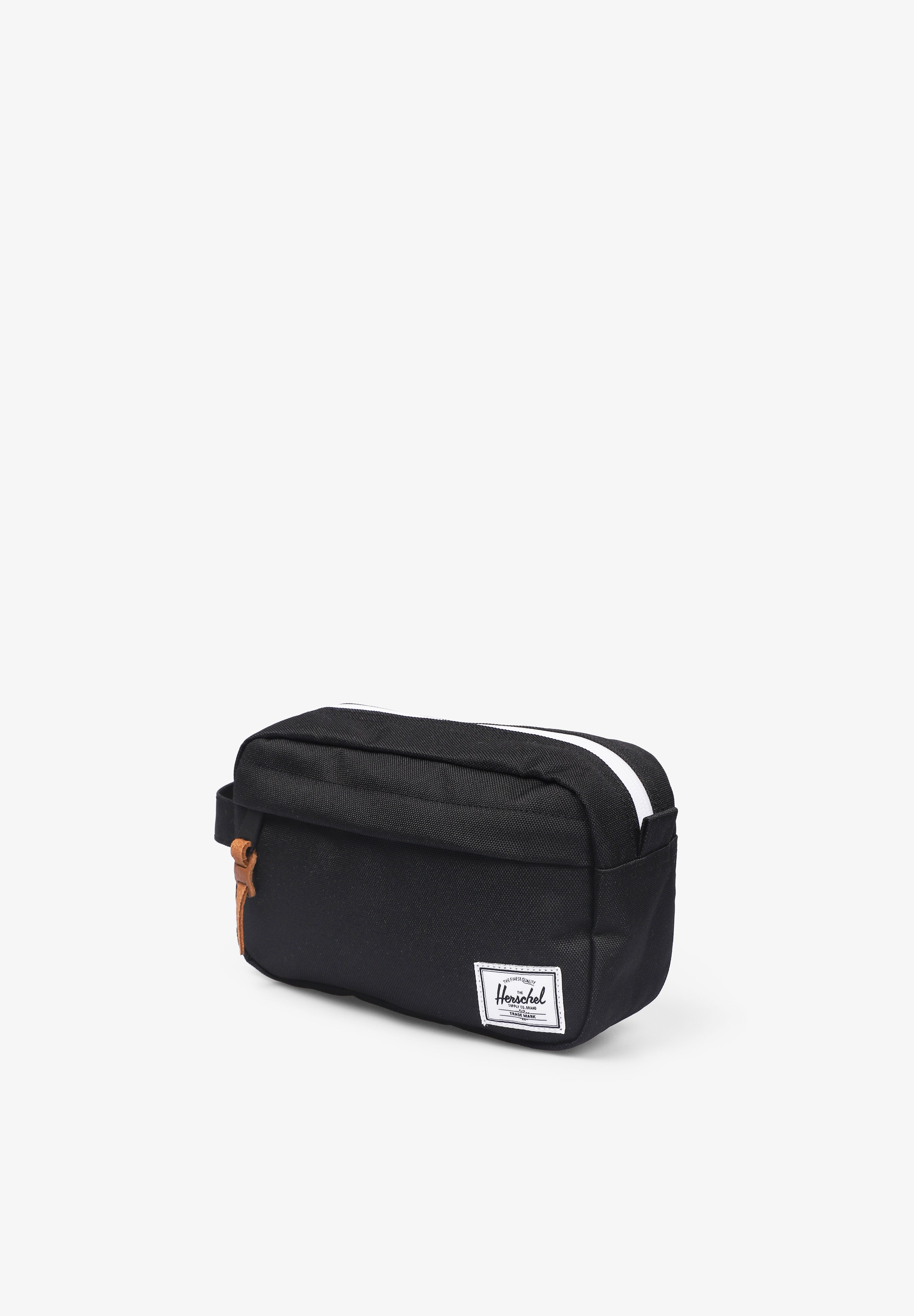 HERSCHEL | NÉCESSAIRE CHAPTER TRAVEL KIT
