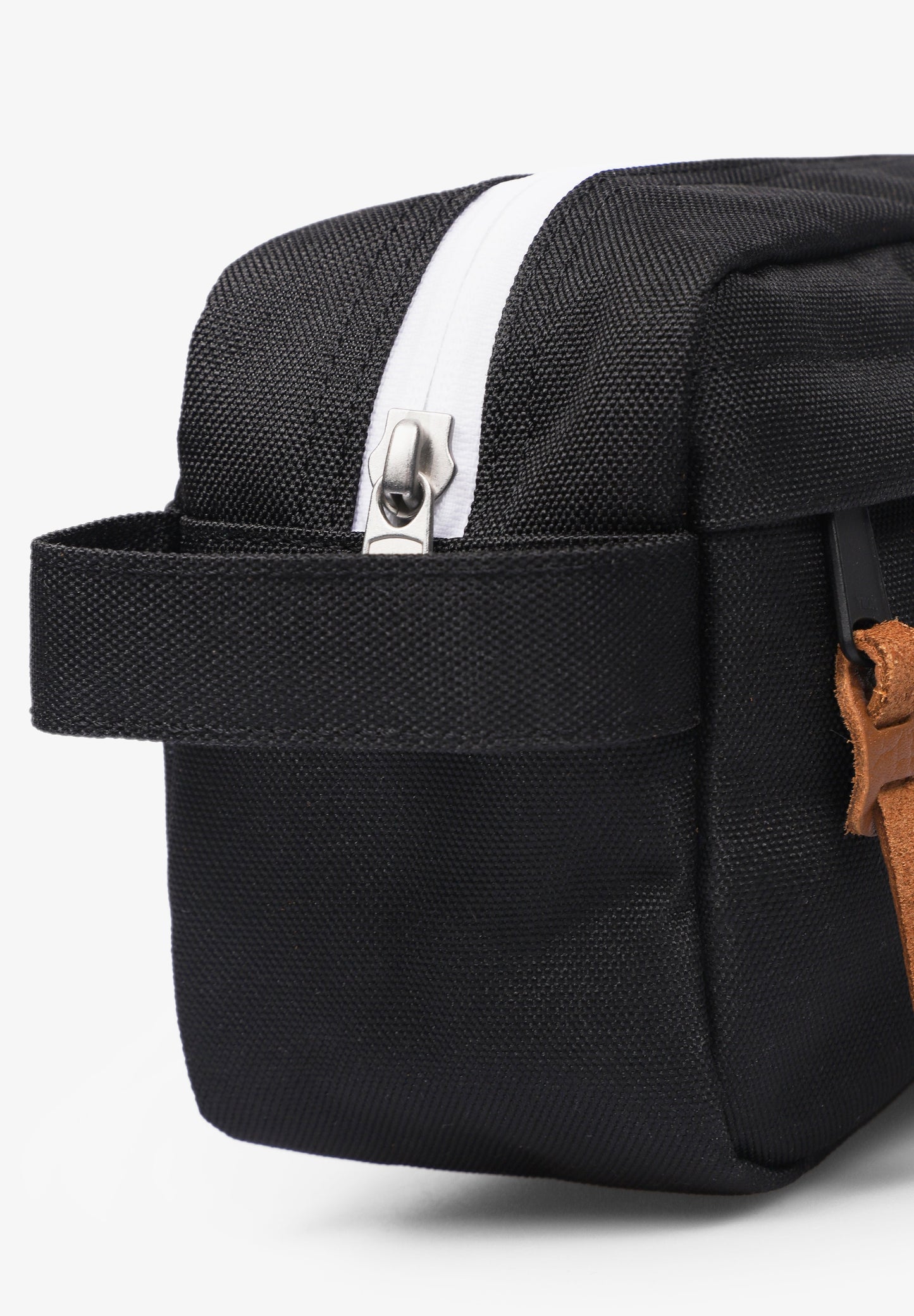 HERSCHEL | NÉCESSAIRE CHAPTER TRAVEL KIT