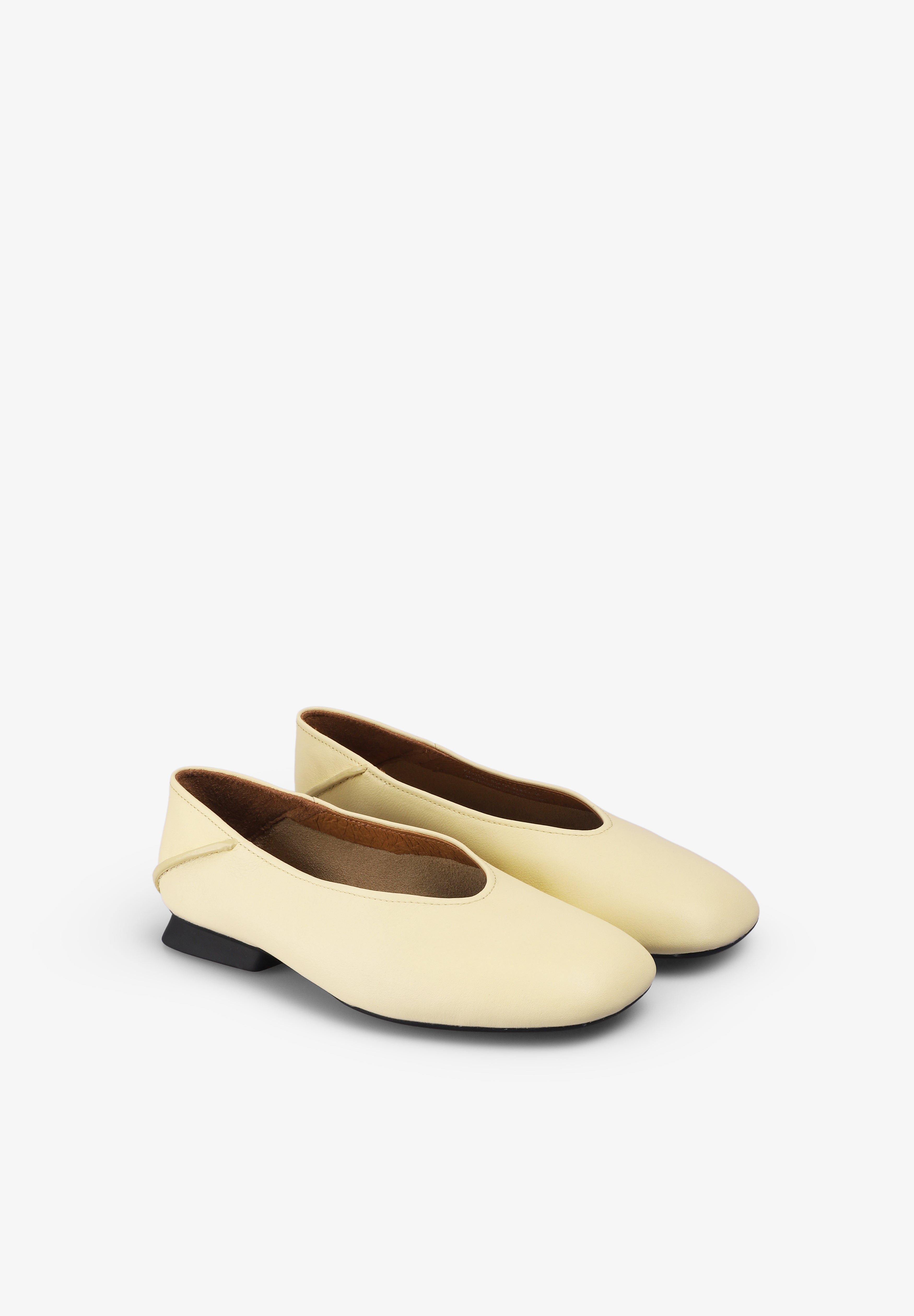 CAMPER | SABRINAS CASI MYRA