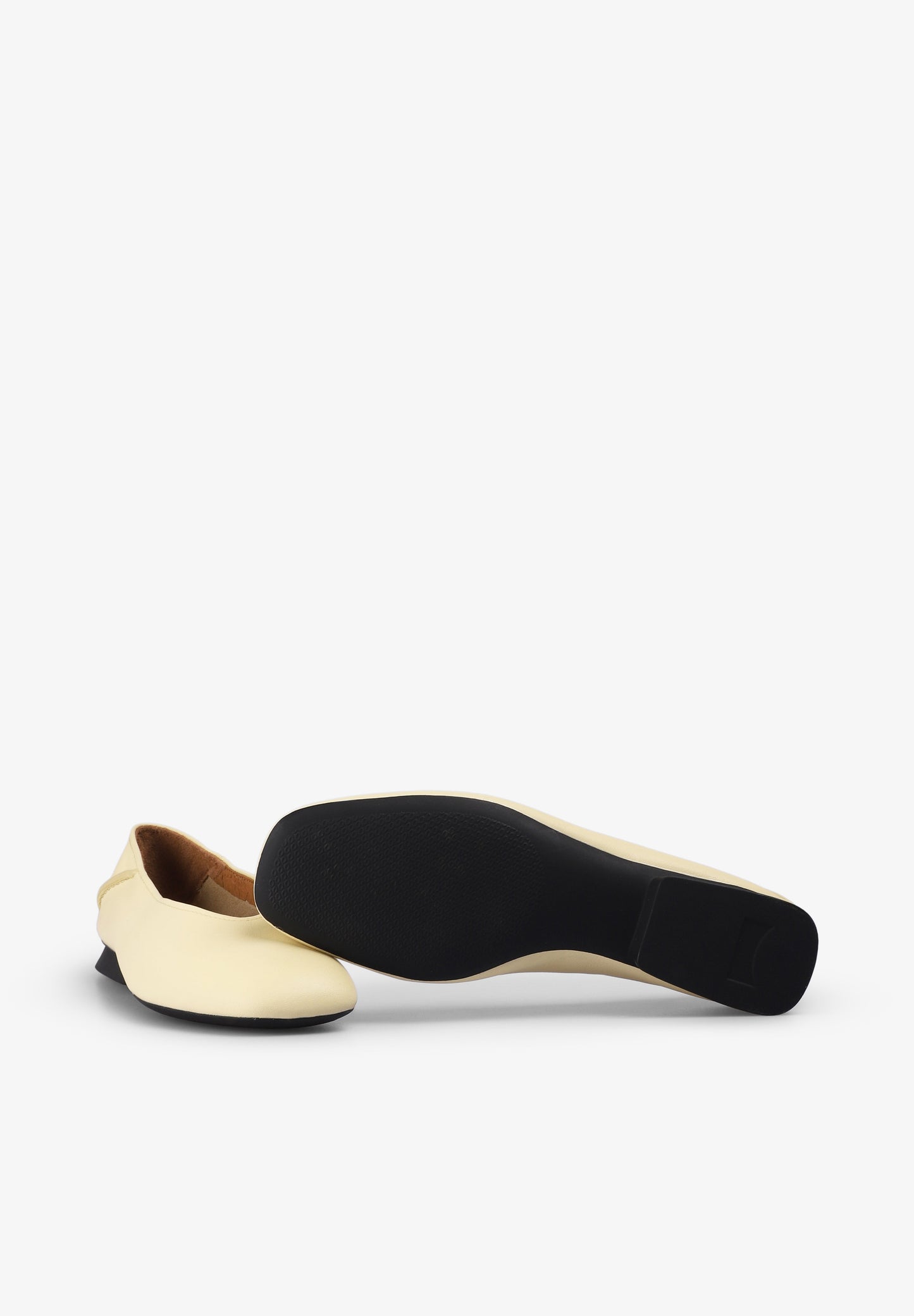 CAMPER | SABRINAS CASI MYRA