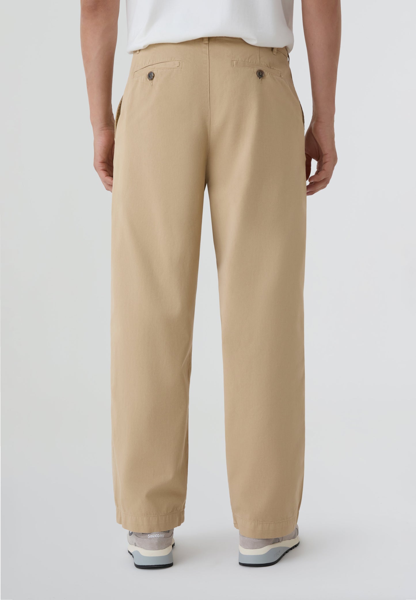 WE ARE NOT FRIENDS | PLEAT CREAM CHINO