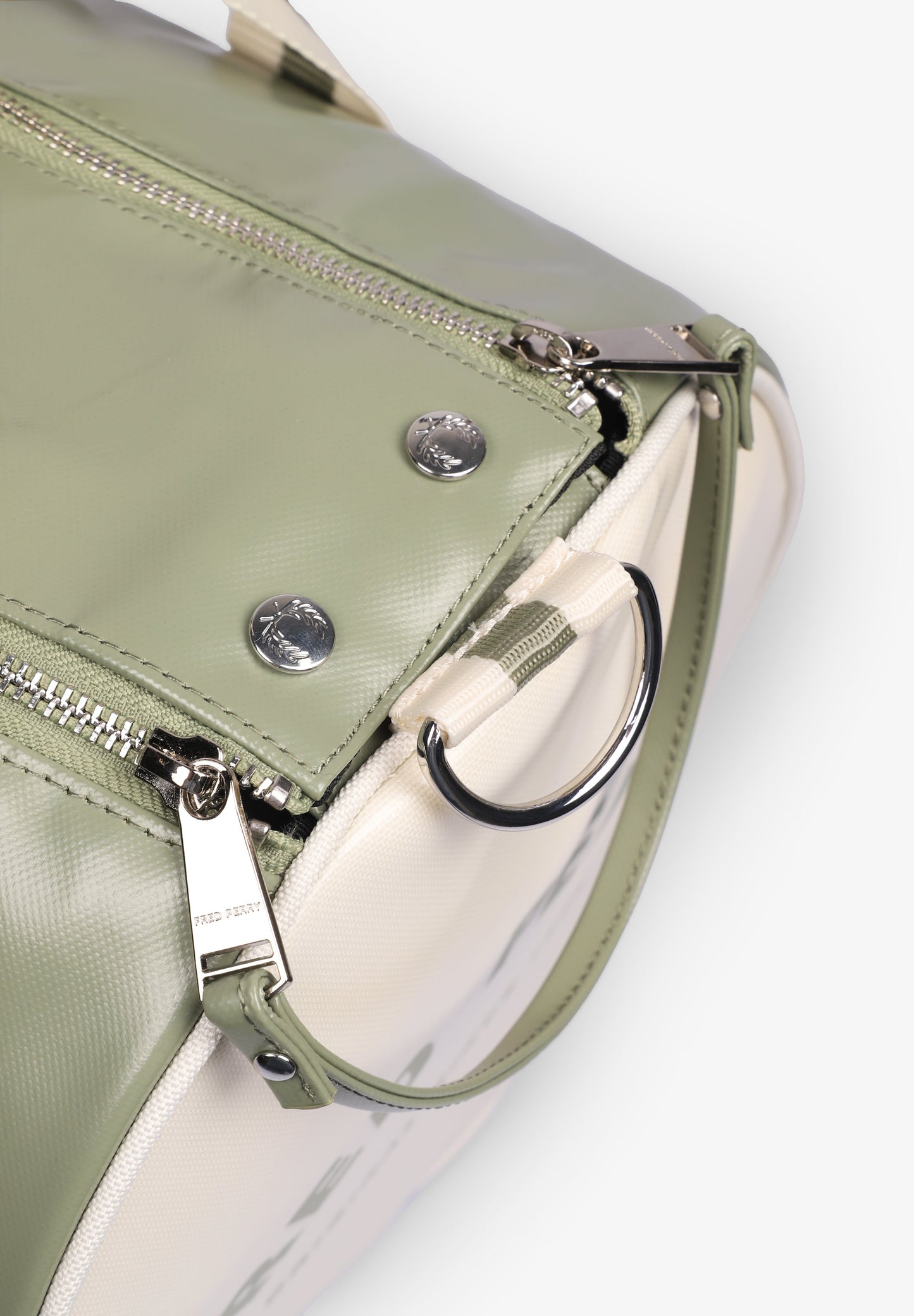 FRED PERRY | CLASSIC BARREL BAG