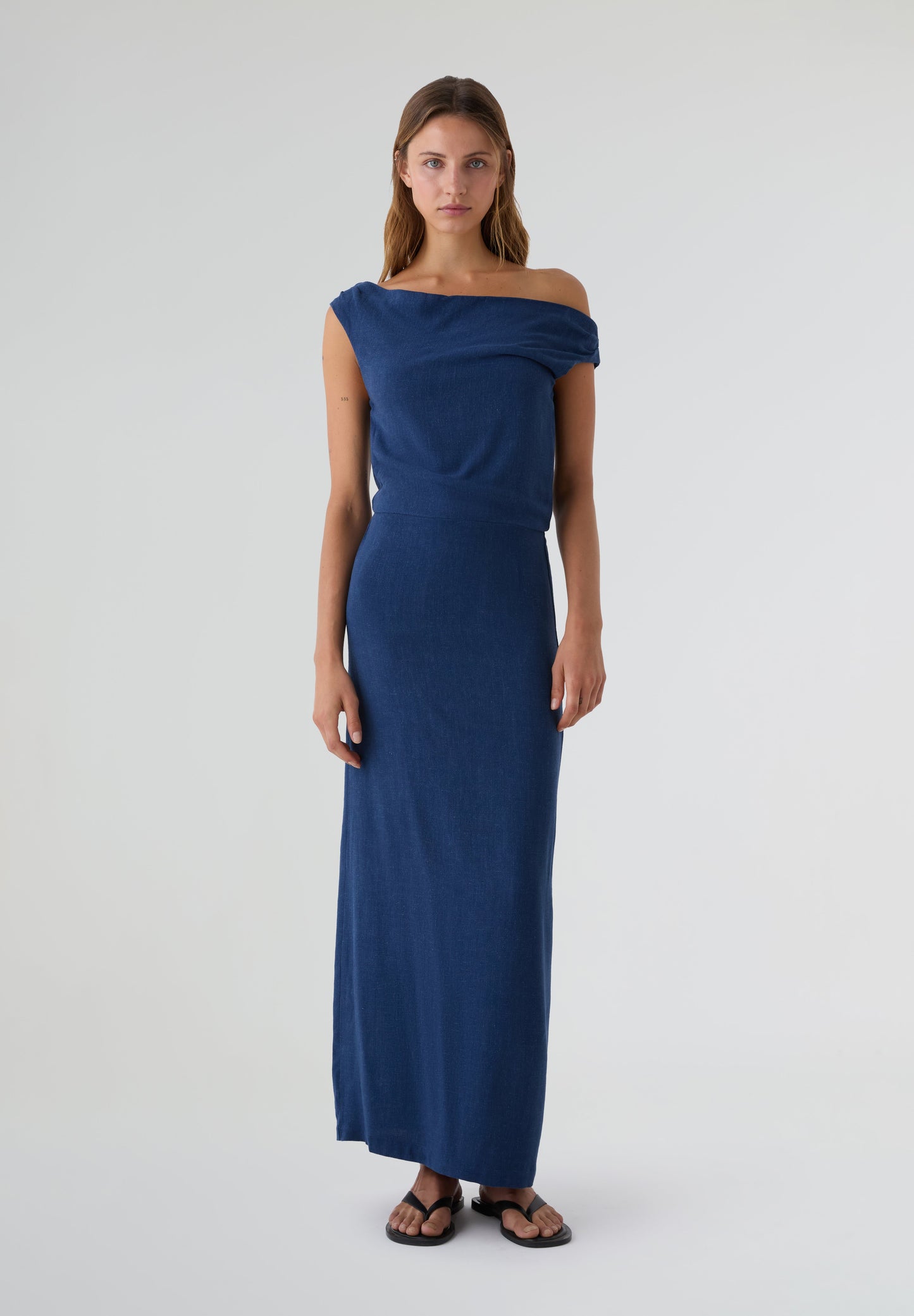 RAMSOS | VESTIDO ASSIMÉTRICO DE LINHO