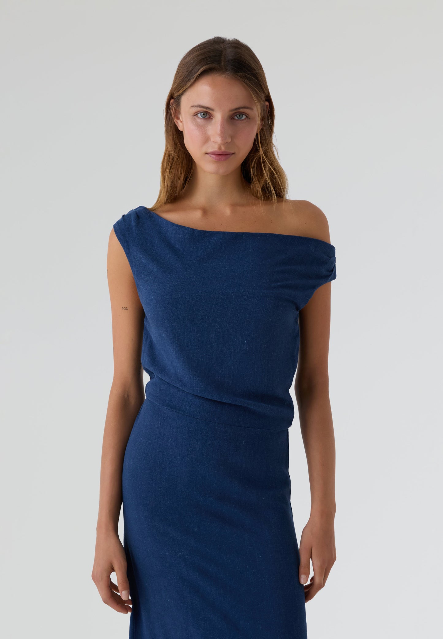 RAMSOS | VESTIDO ASSIMÉTRICO DE LINHO