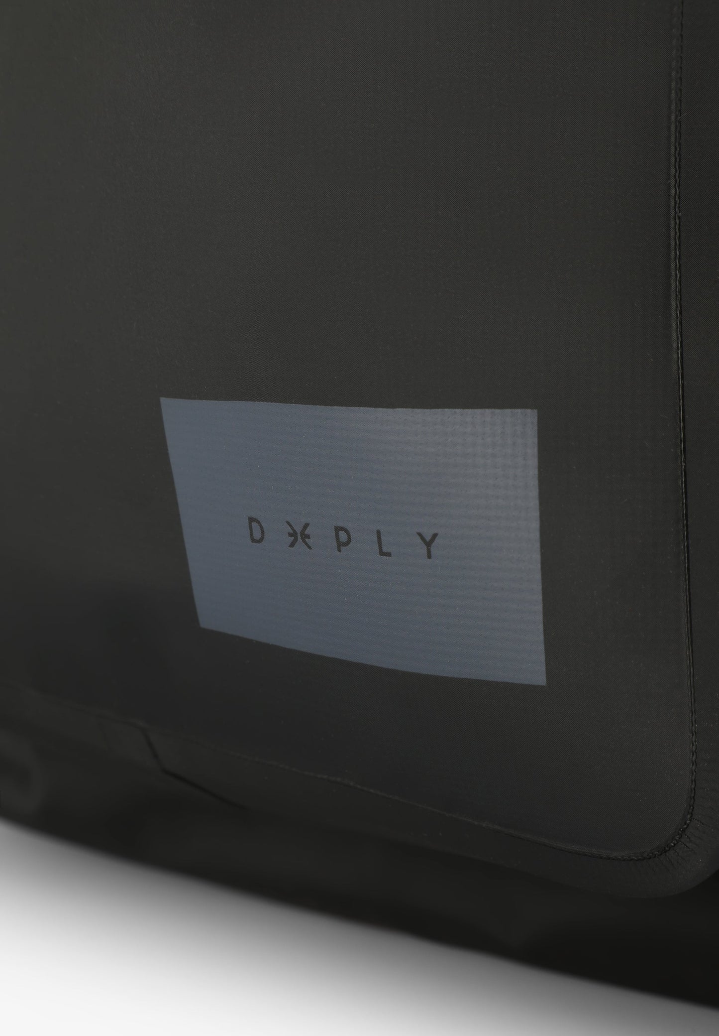 DEEPLY | WATERPROOF BACKPACK