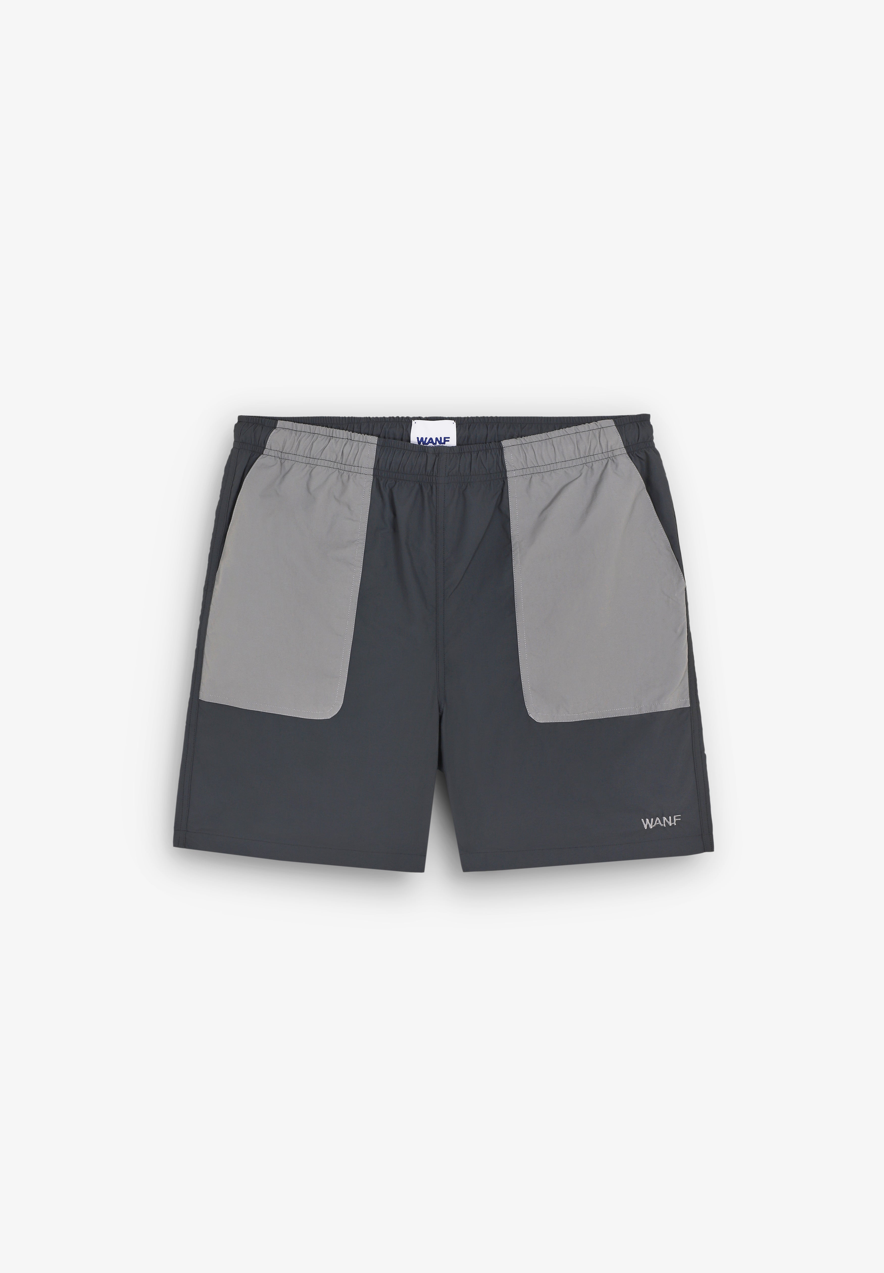 WE ARE NOT FRIENDS | MANICHI GREY SHORTS