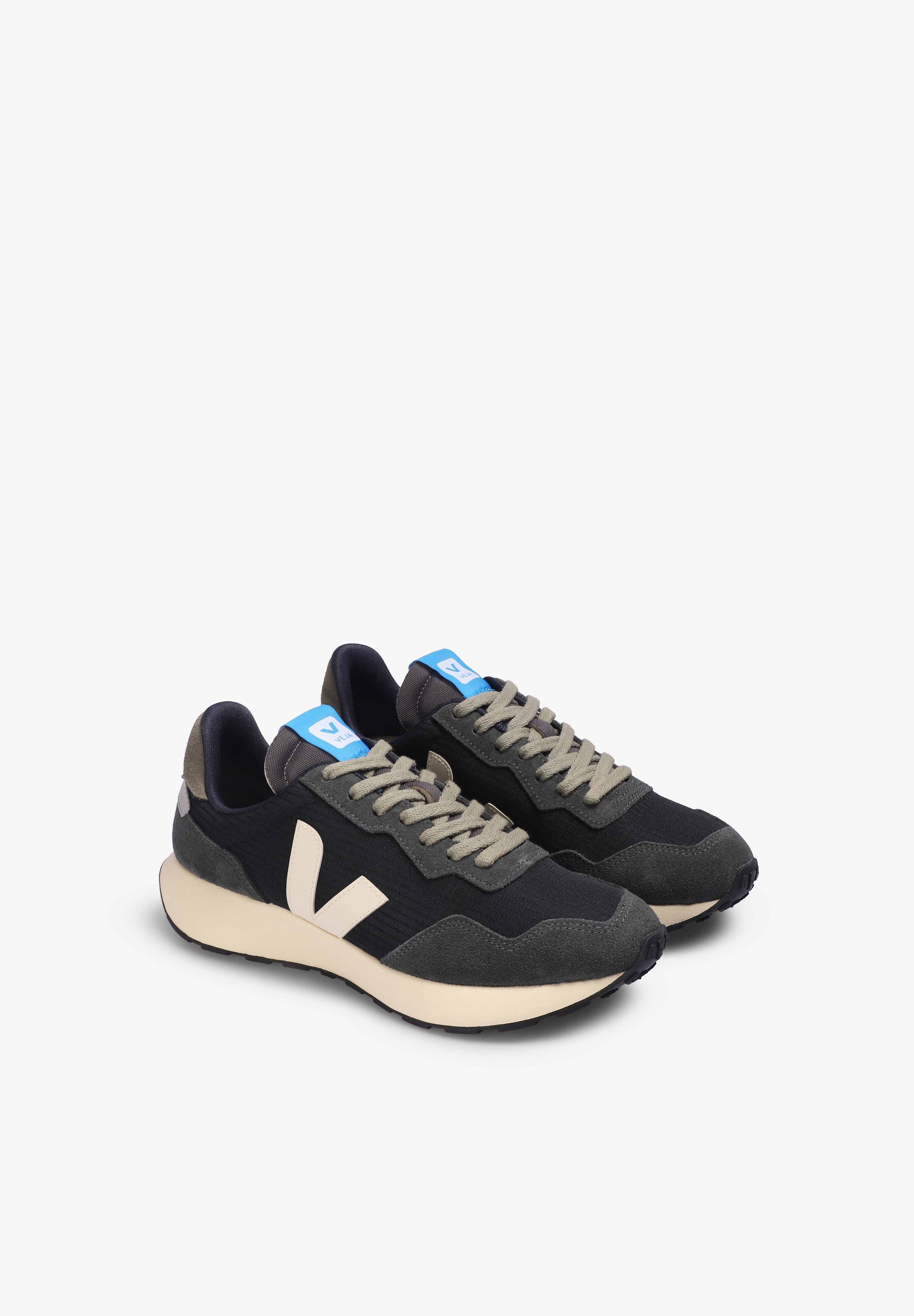 VEJA | SNEAKERS PAULISTANA
