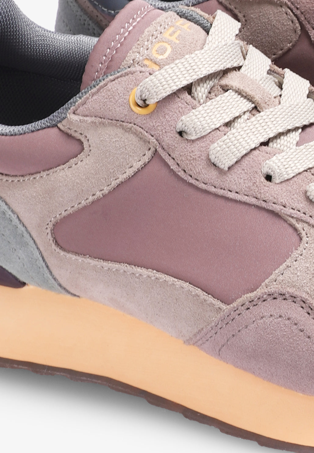 HOFF | SNEAKERS CITY PRAGUE
