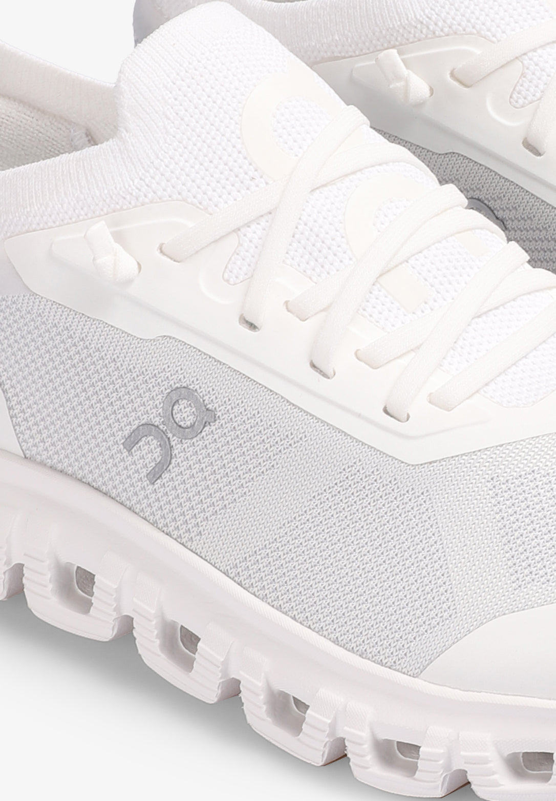 ON | SAPATILHAS CLOUD 6 VERSA DE MULHER