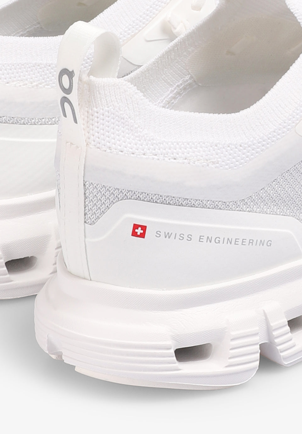 ON | SAPATILHAS CLOUD 6 VERSA DE MULHER