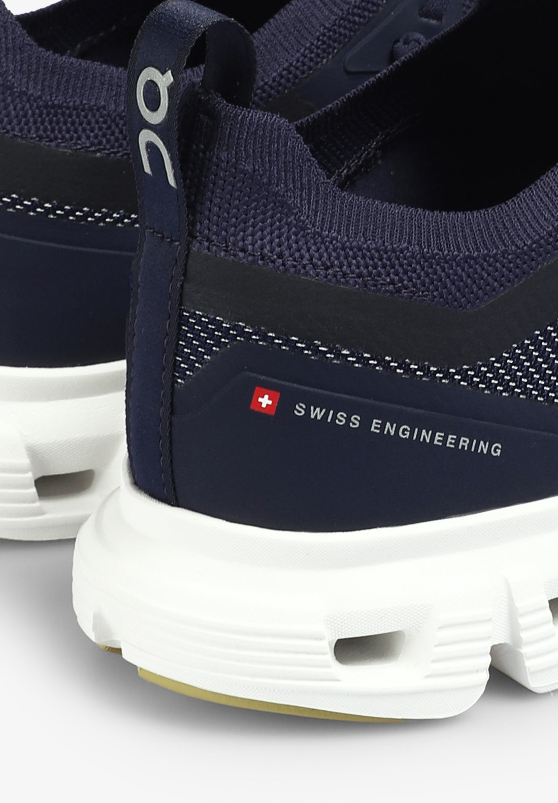 ON | SAPATILHAS CLOUD 6 VERSA DE HOMEM