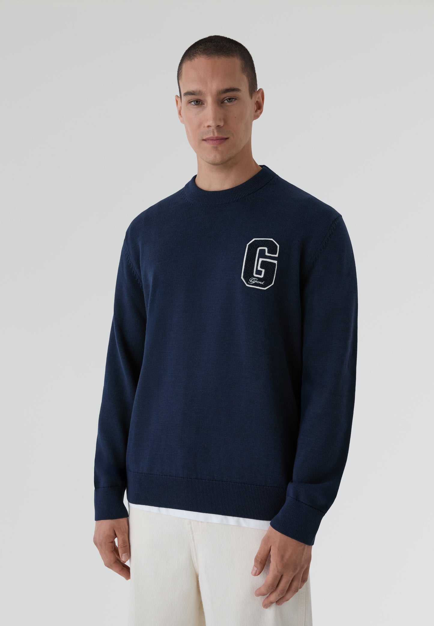 GANT | SWEATER SMALL GRAPHIC BADGE