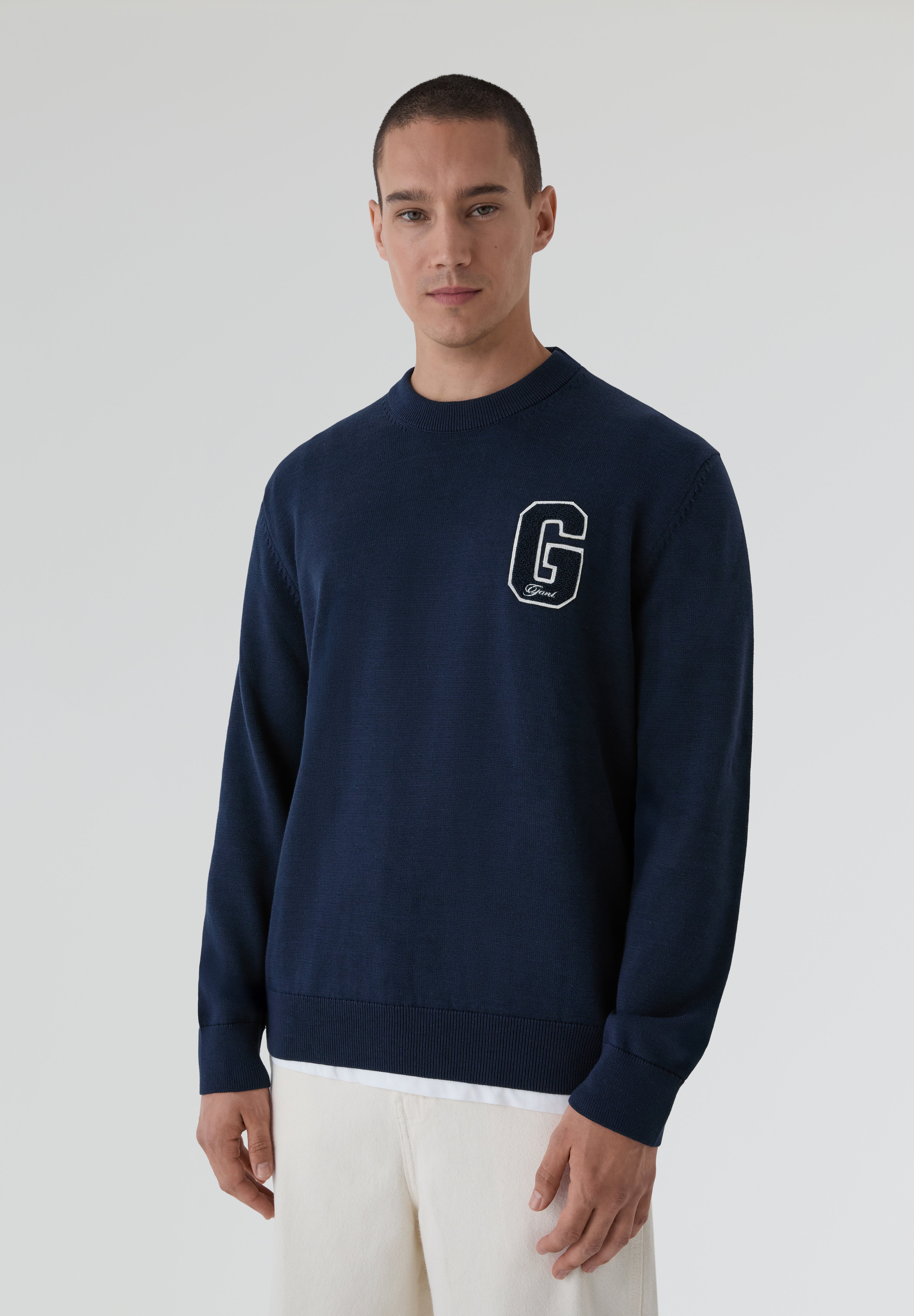 GANT | SWEATER SMALL GRAPHIC BADGE