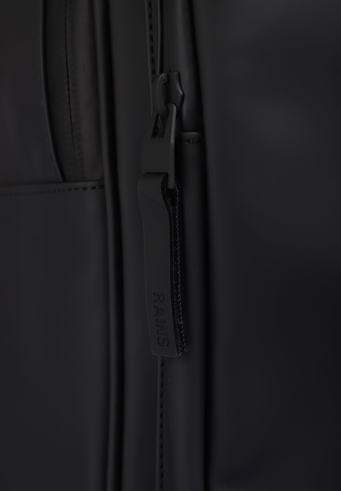 RAINS | MOCHILA BOOK DAYPACK LARGE W3