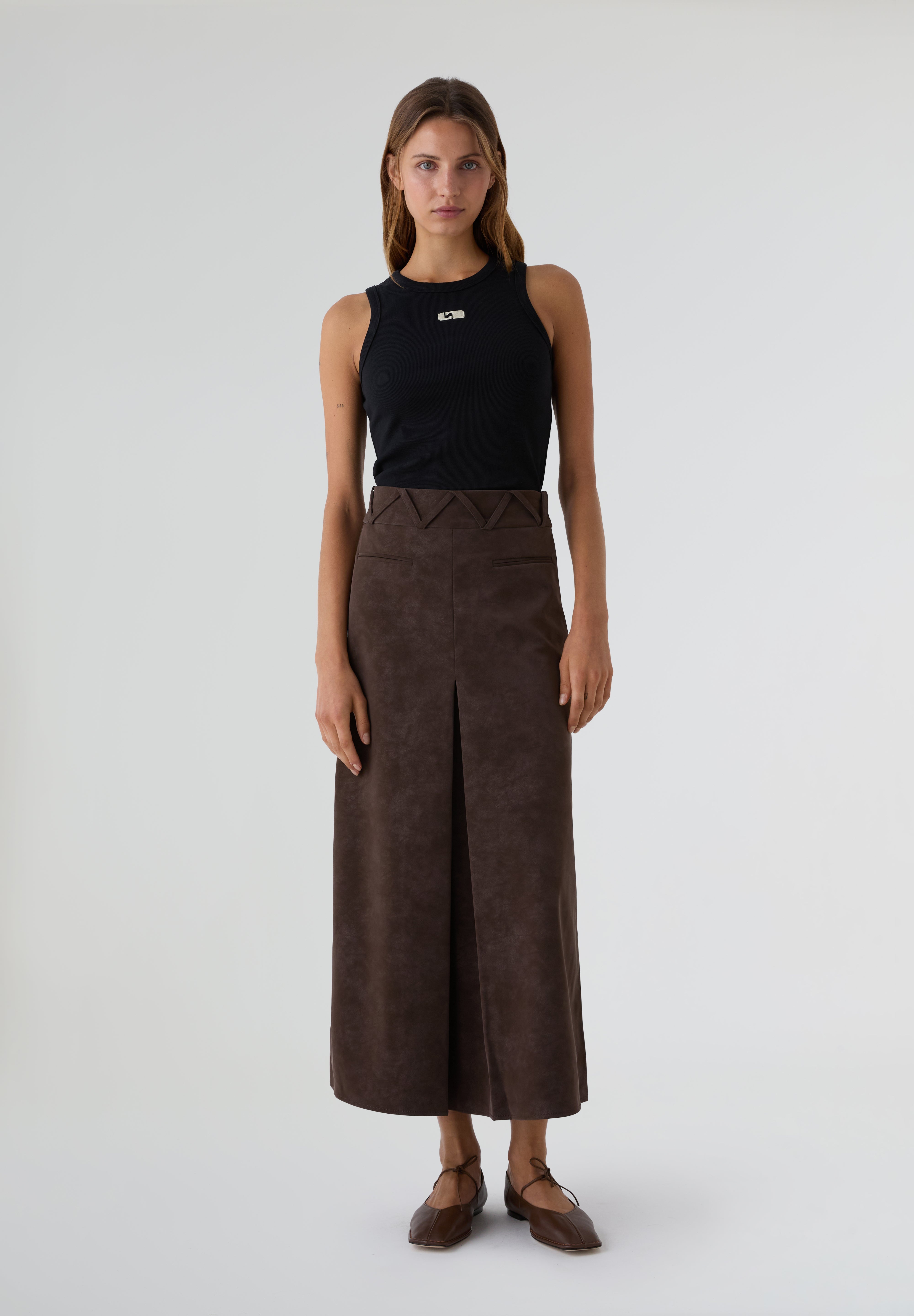 LAAGAM | SAIA ZINNIA