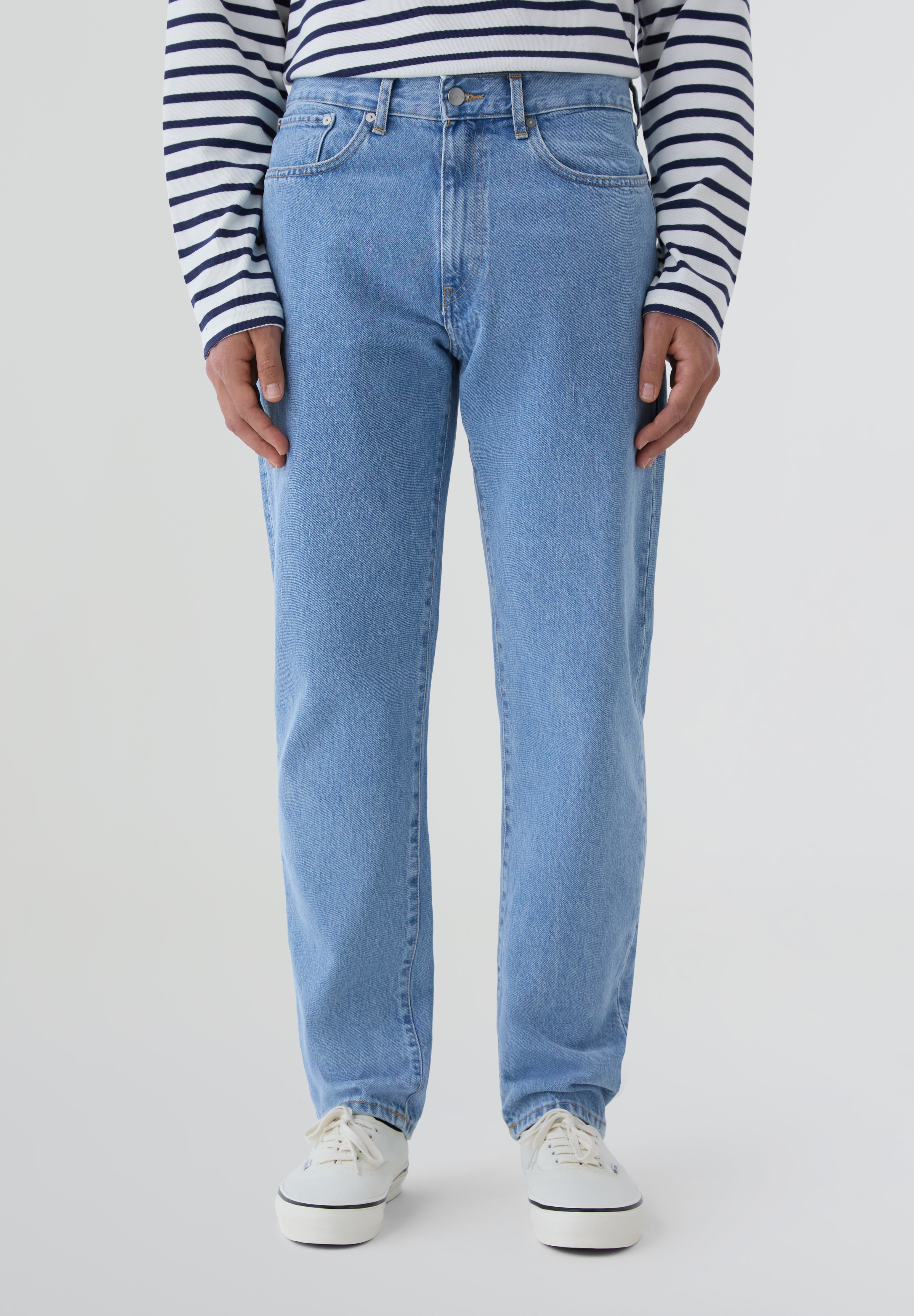 EDWIN | CALÇAS COSMOS