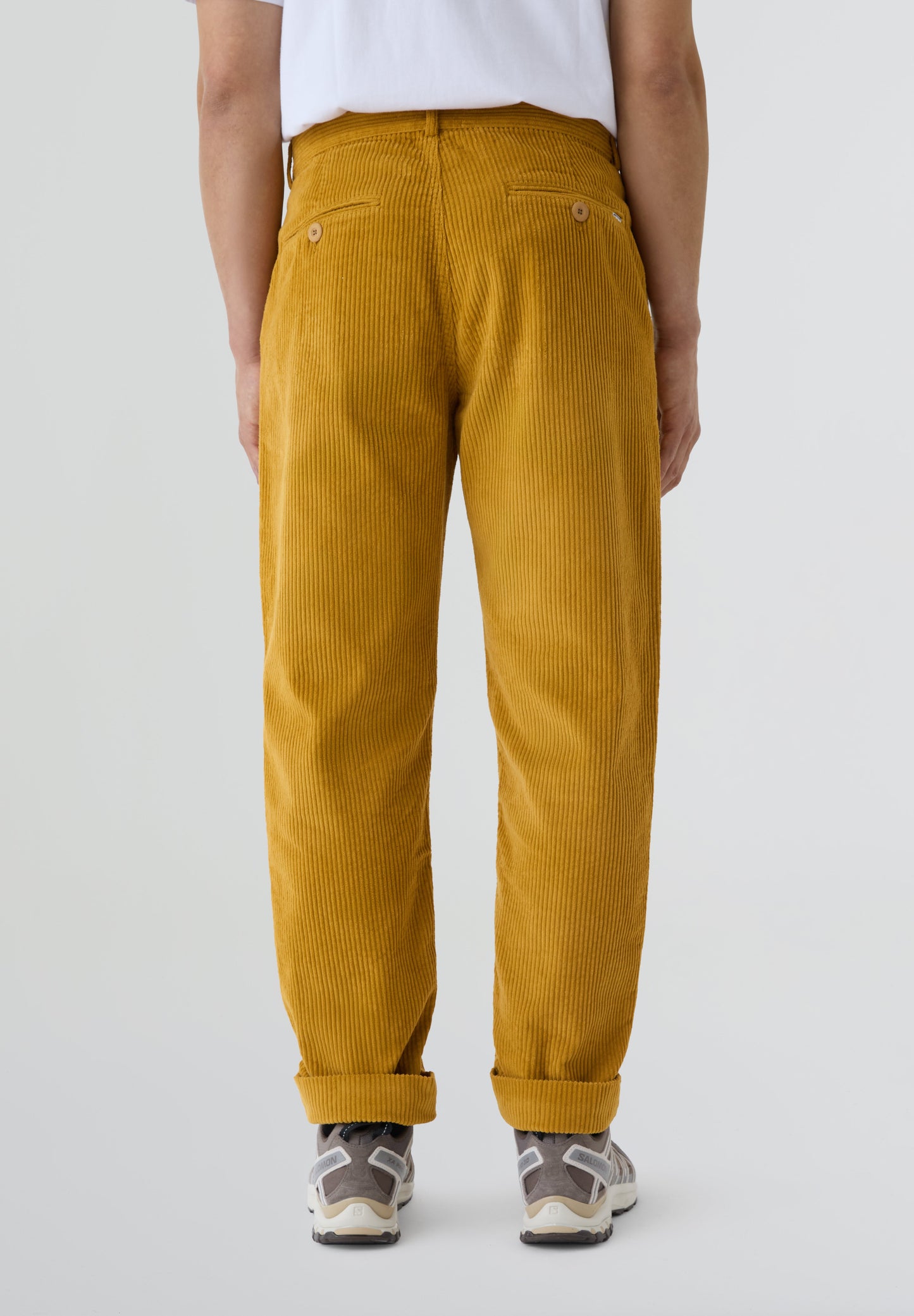 EDMMOND STUDIOS | CALÇAS JORGE