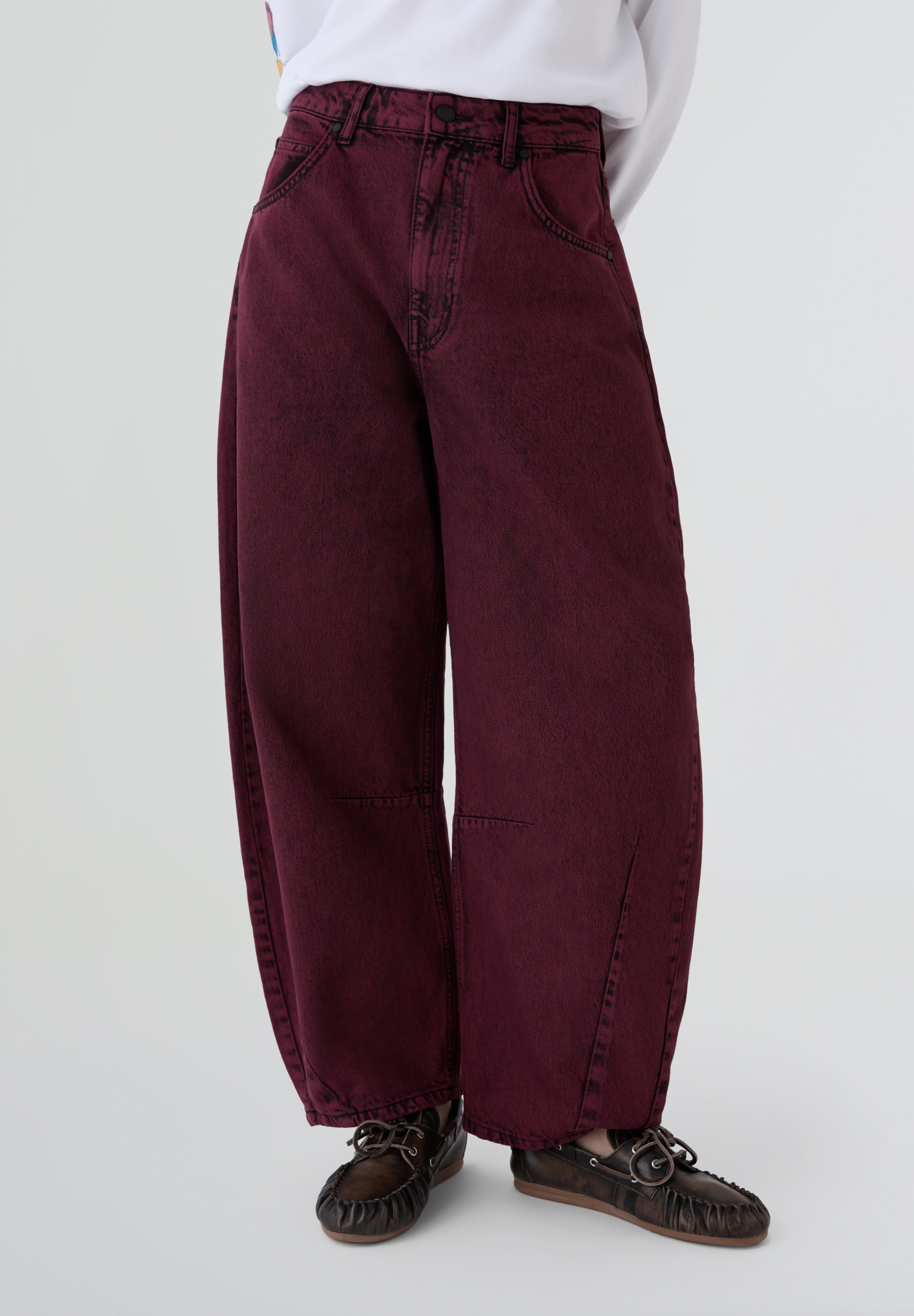 ESSENTIEL | JEANS IMPRESSIVE