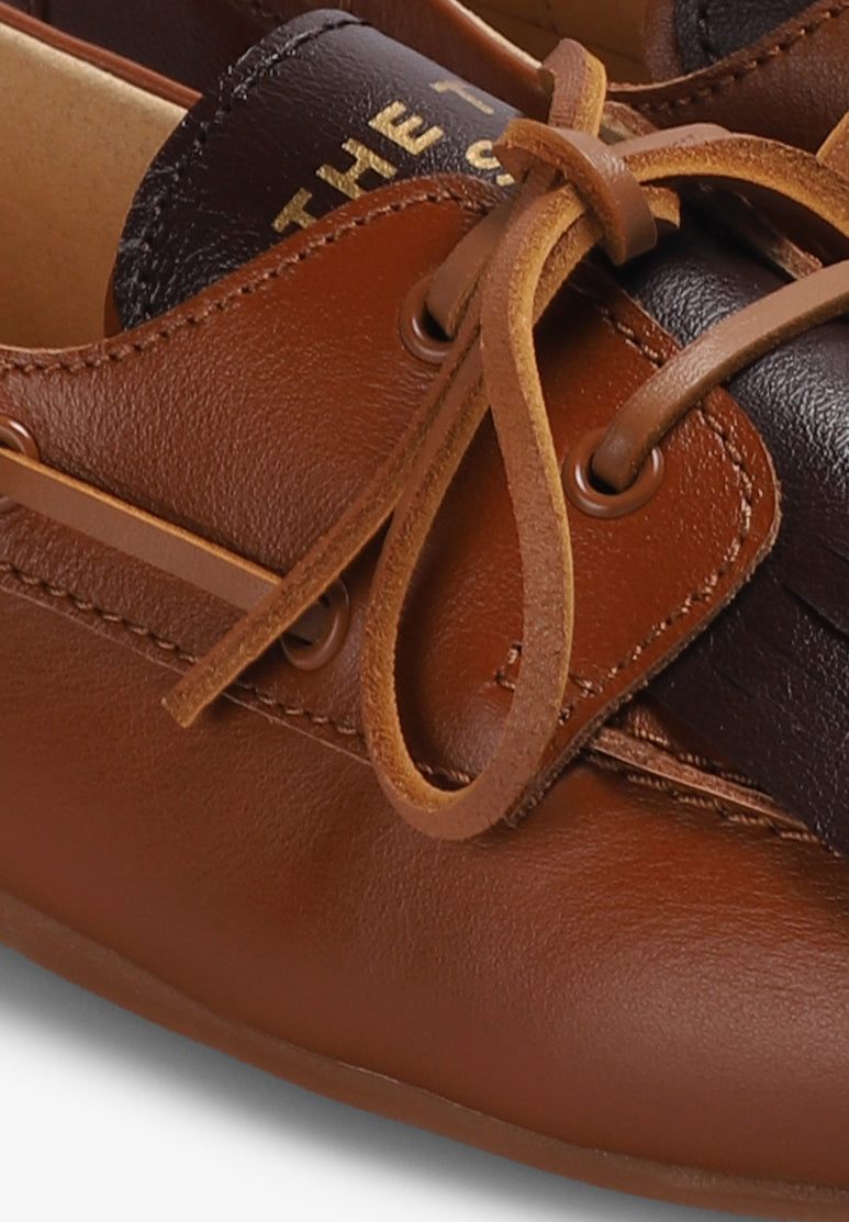 THE TINY BIG SISTER | CALZADO BOAT SHOES
