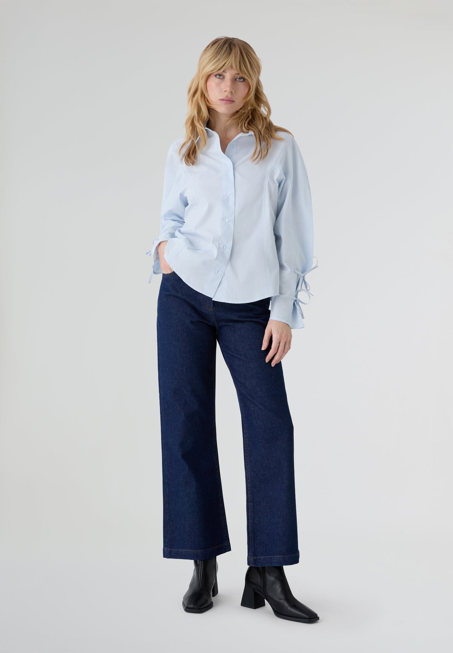 THE TINY BIG SISTER | BLUSA LACE