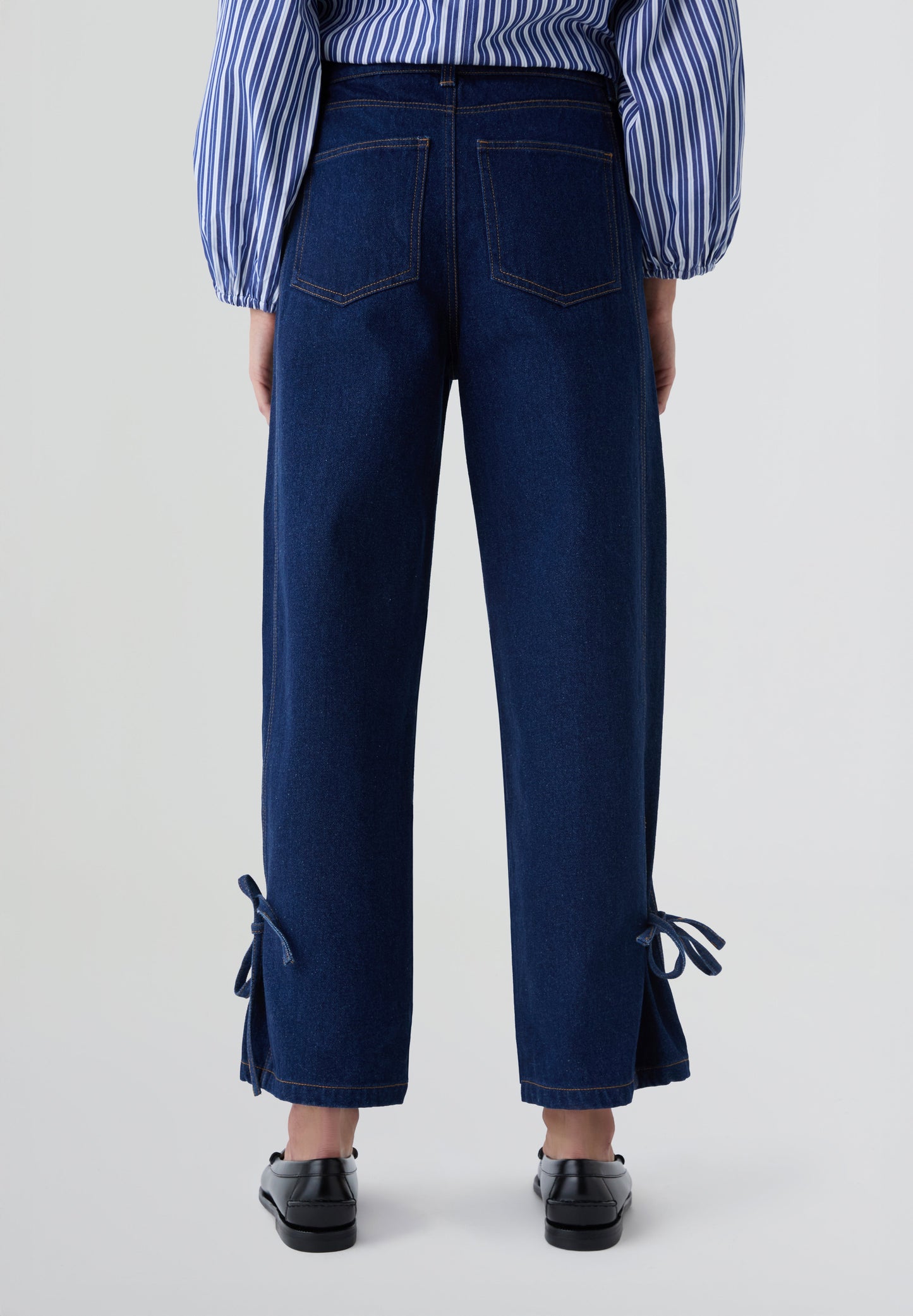 THE TINY BIG SISTER | JEANS LACE CUTLINES