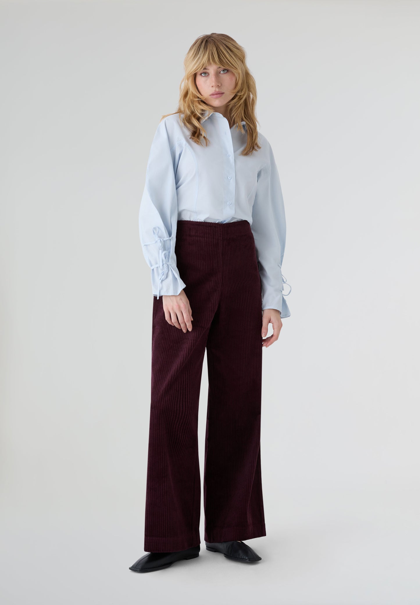 THE TINY BIG SISTER | CALÇAS AMPLAS DE BOMBAZINA