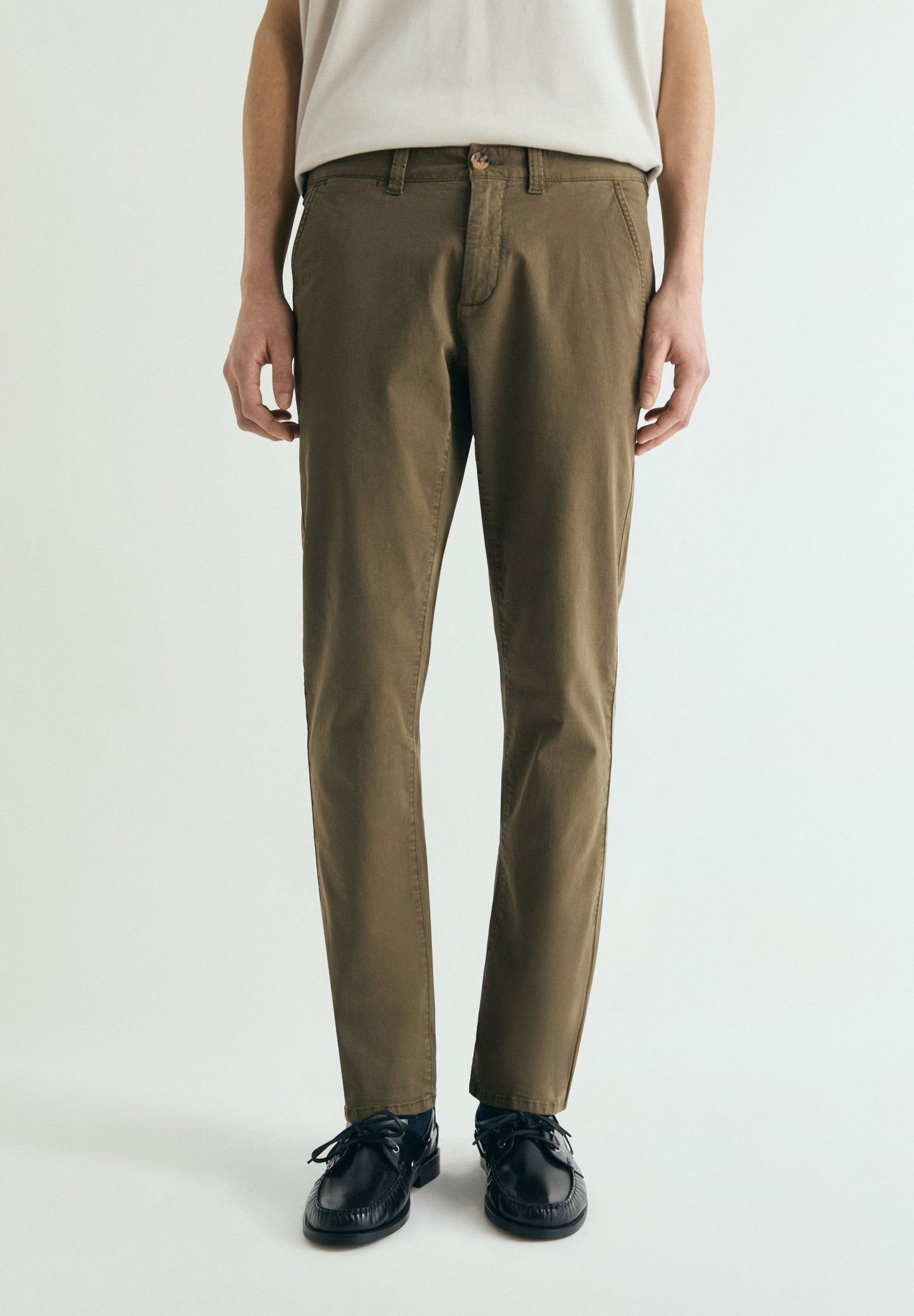 PANTALONES CHINO SLIM FIT - Scalpers