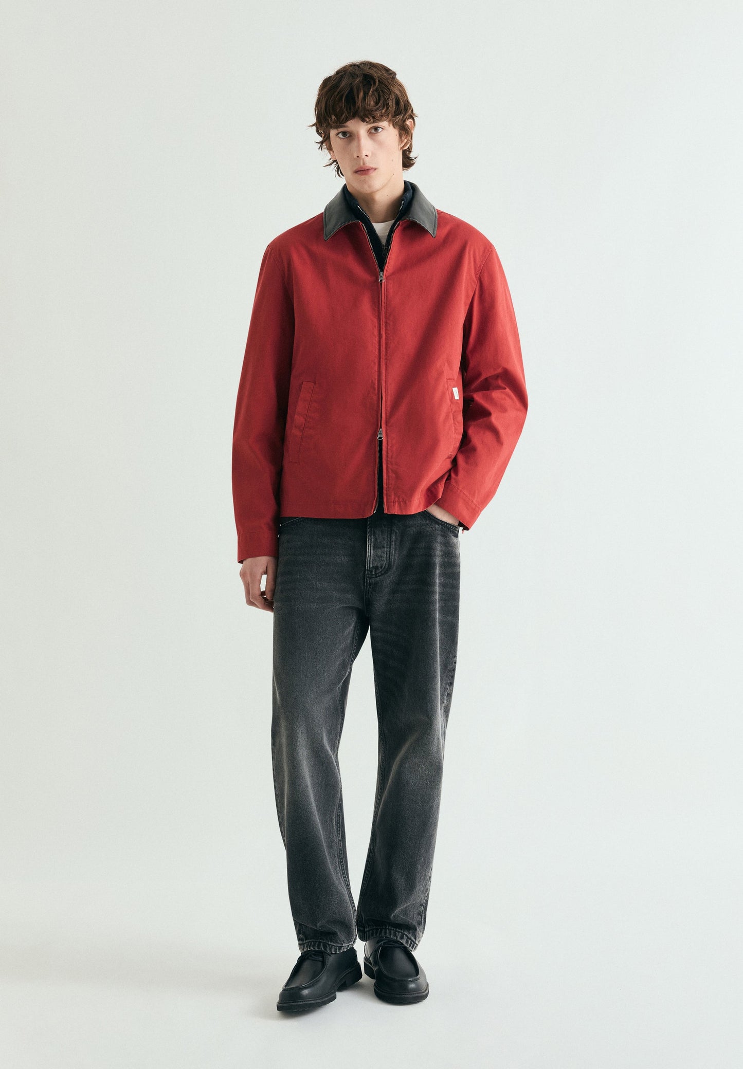 CARDIGAN BOMBER COM GOLA EM CONTRASTE