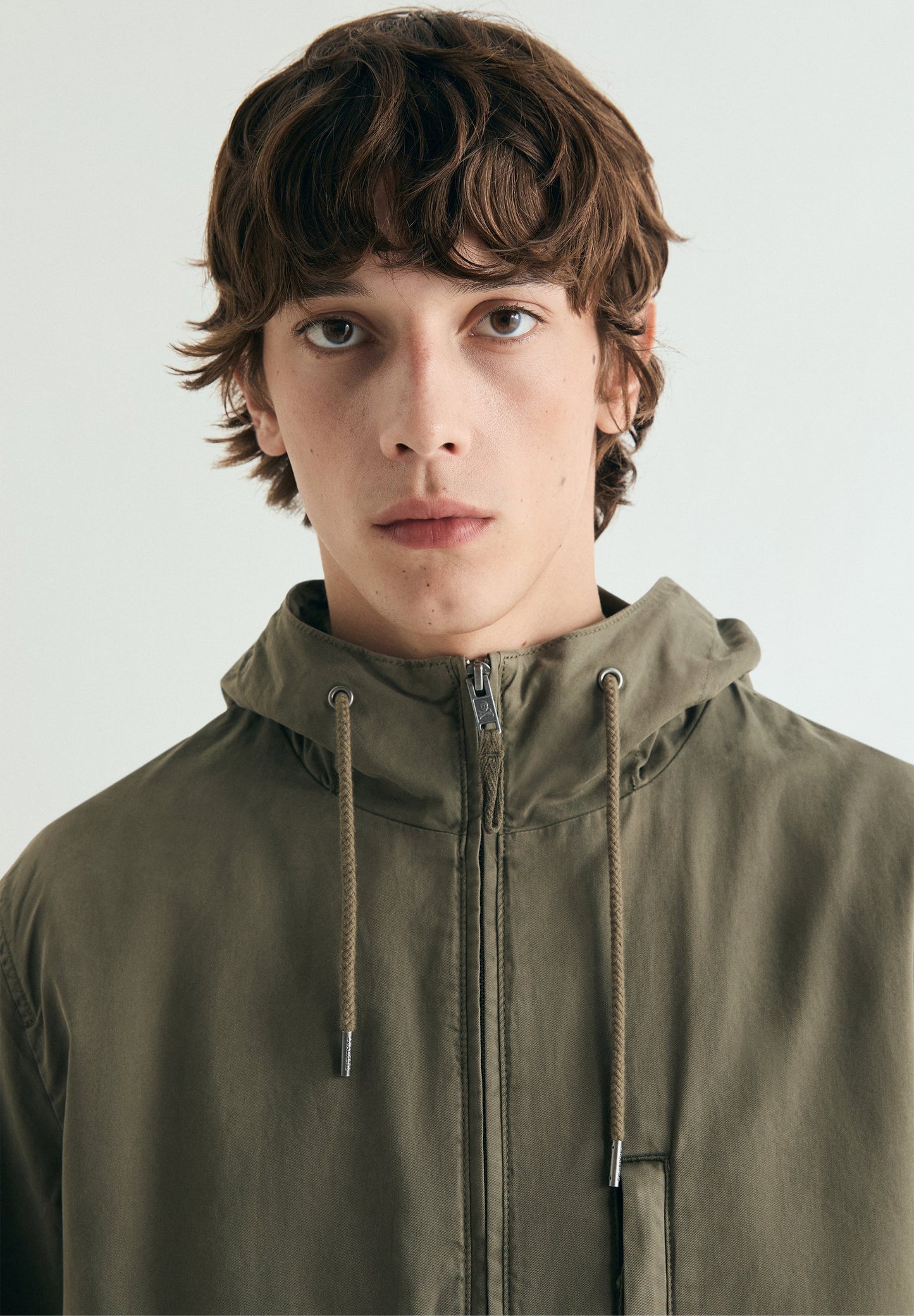 CARDIGAN COM CAPUZ SKULL NO TOM