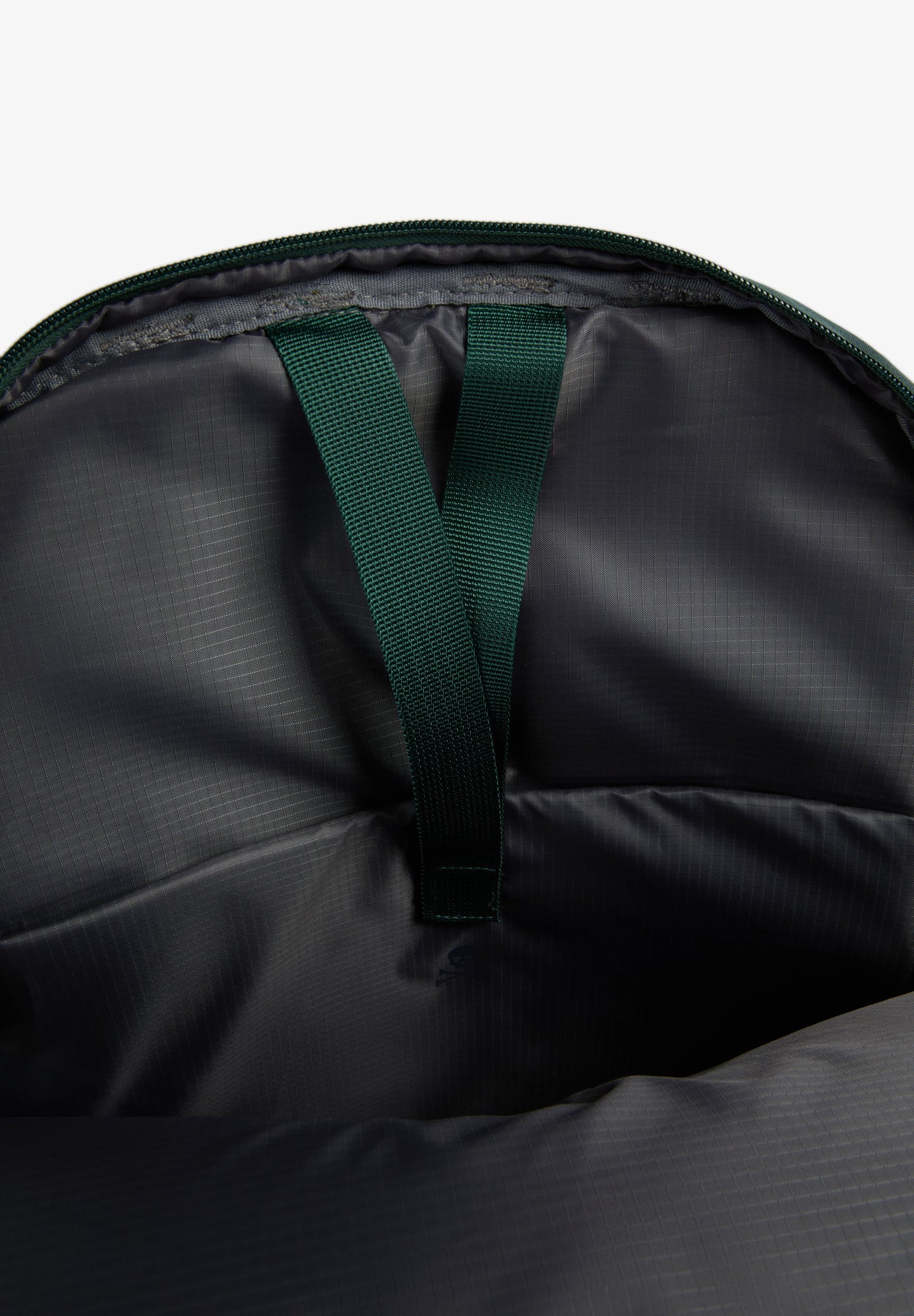 MOCHILA COM DUPLO BOLSO LETTERING