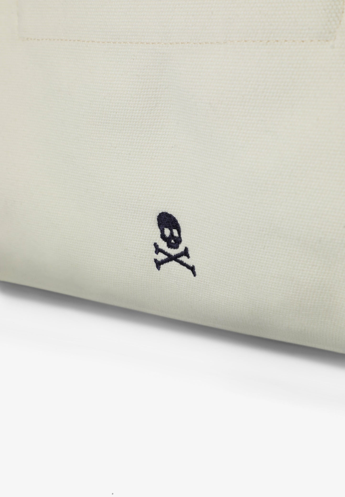 BOLSA DE VIAGEM EM CONTRASTE