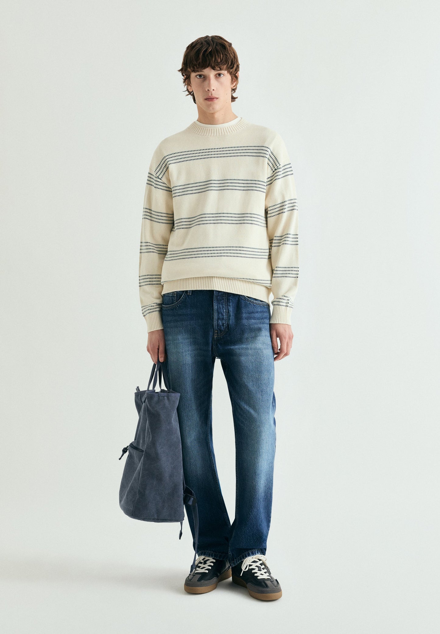 SWEATER ÀS RISCAS RÉTRO