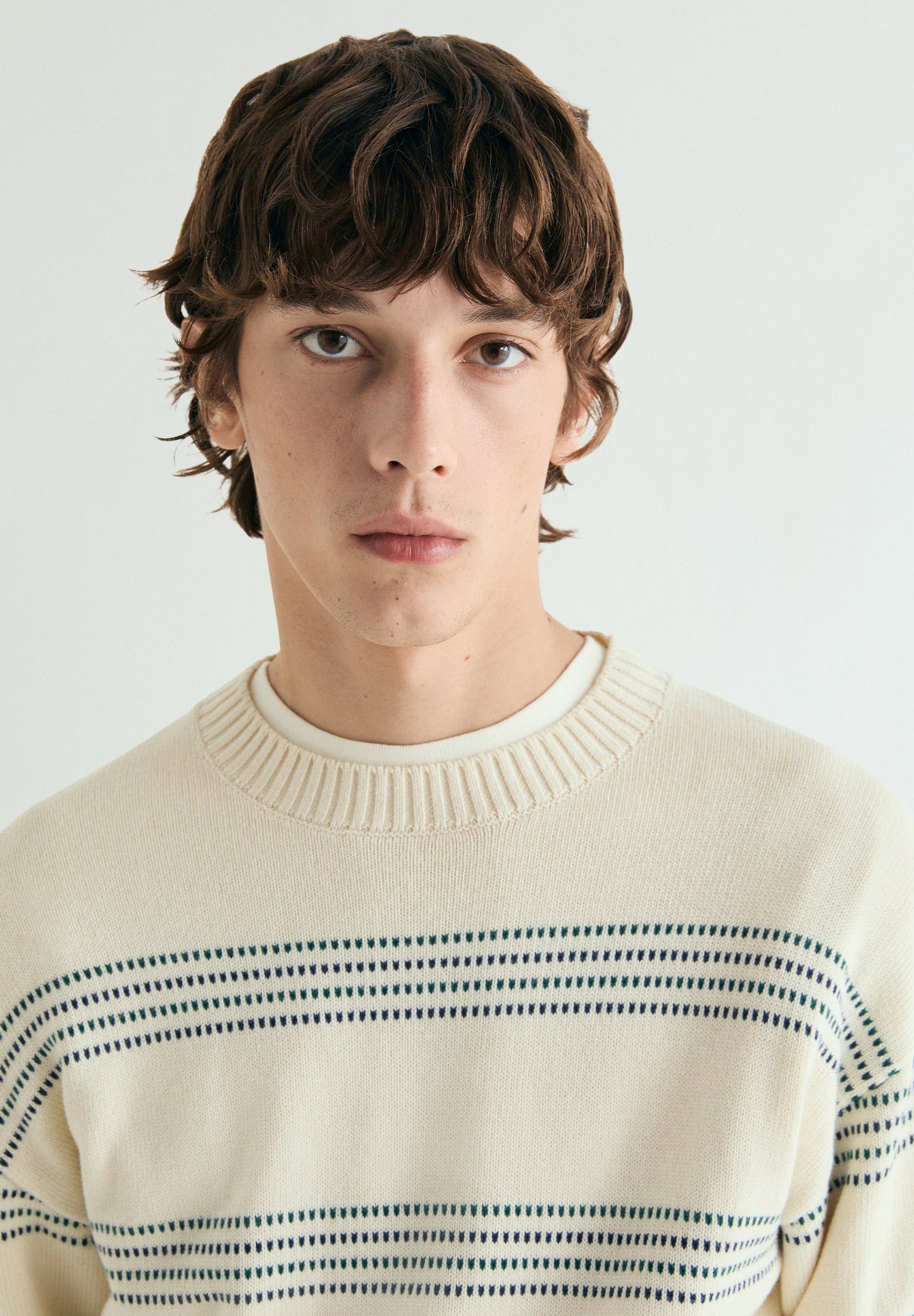 SWEATER ÀS RISCAS RÉTRO