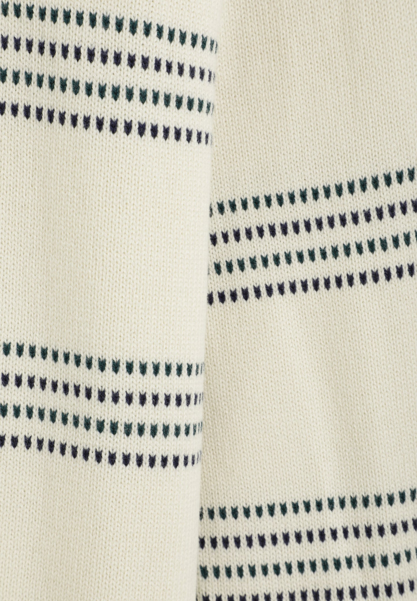 SWEATER ÀS RISCAS RÉTRO