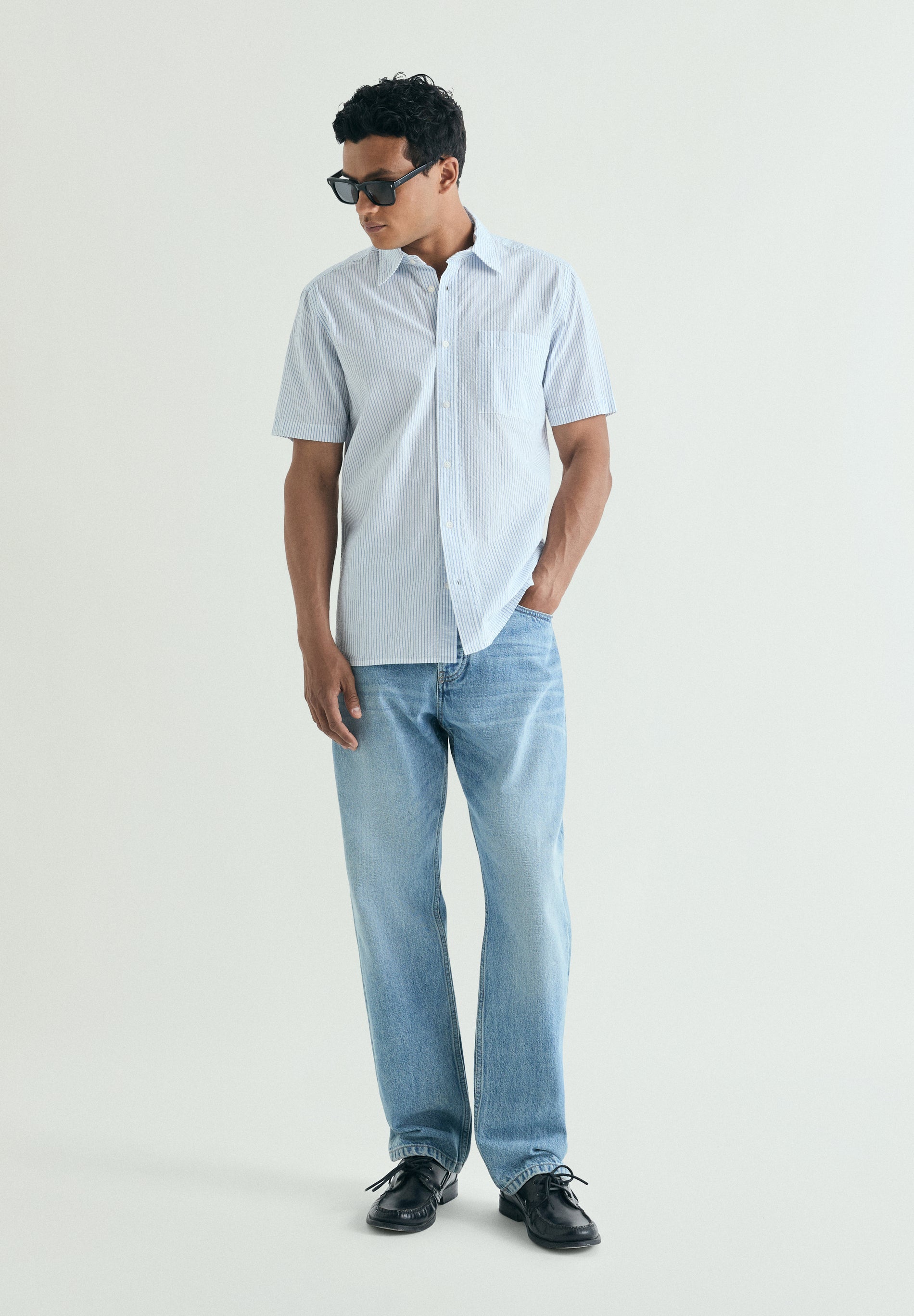 CAMISA DE MANGA CURTA ÀS RISCAS