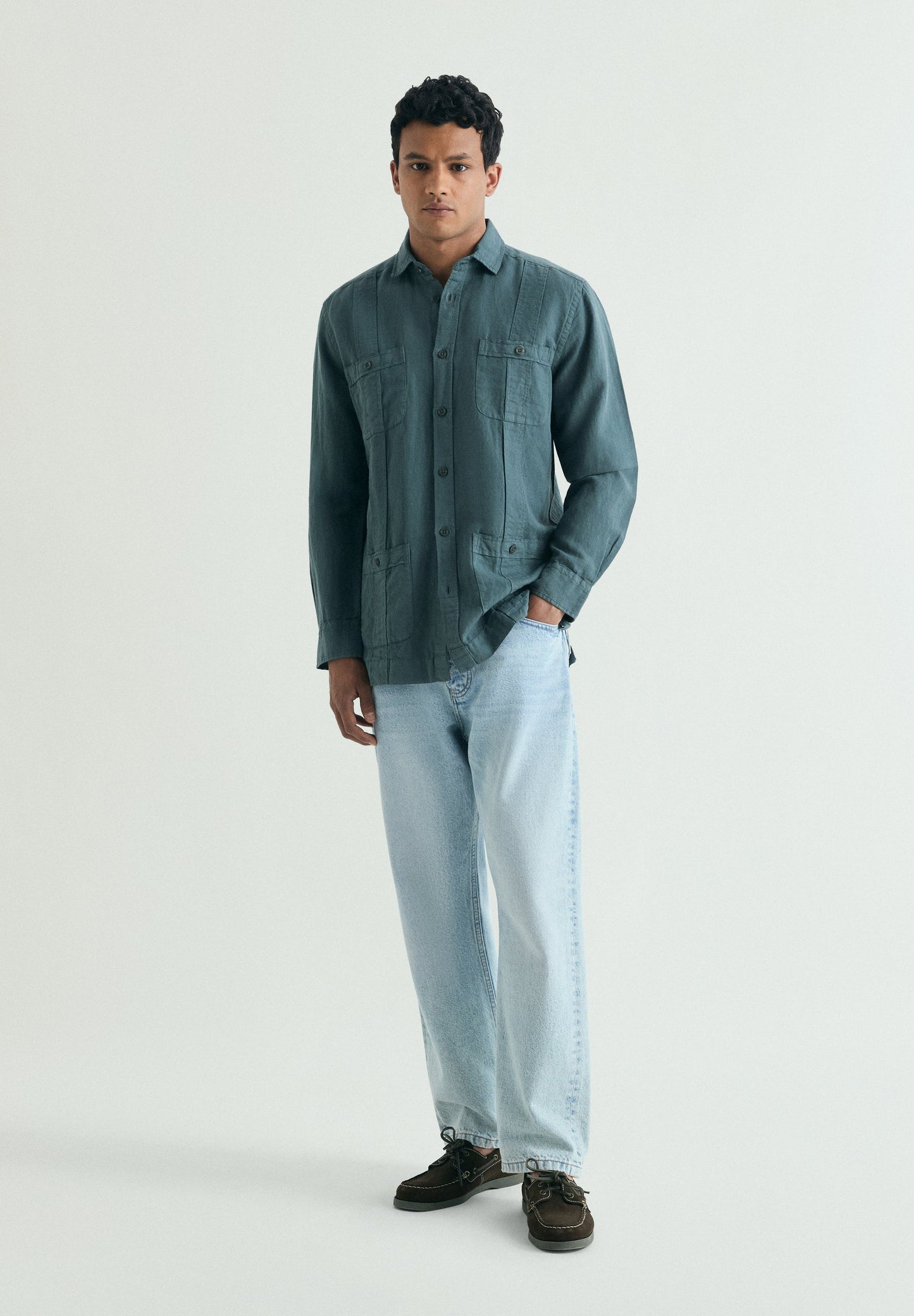 CAMISA GUAYABERA EM LINHO