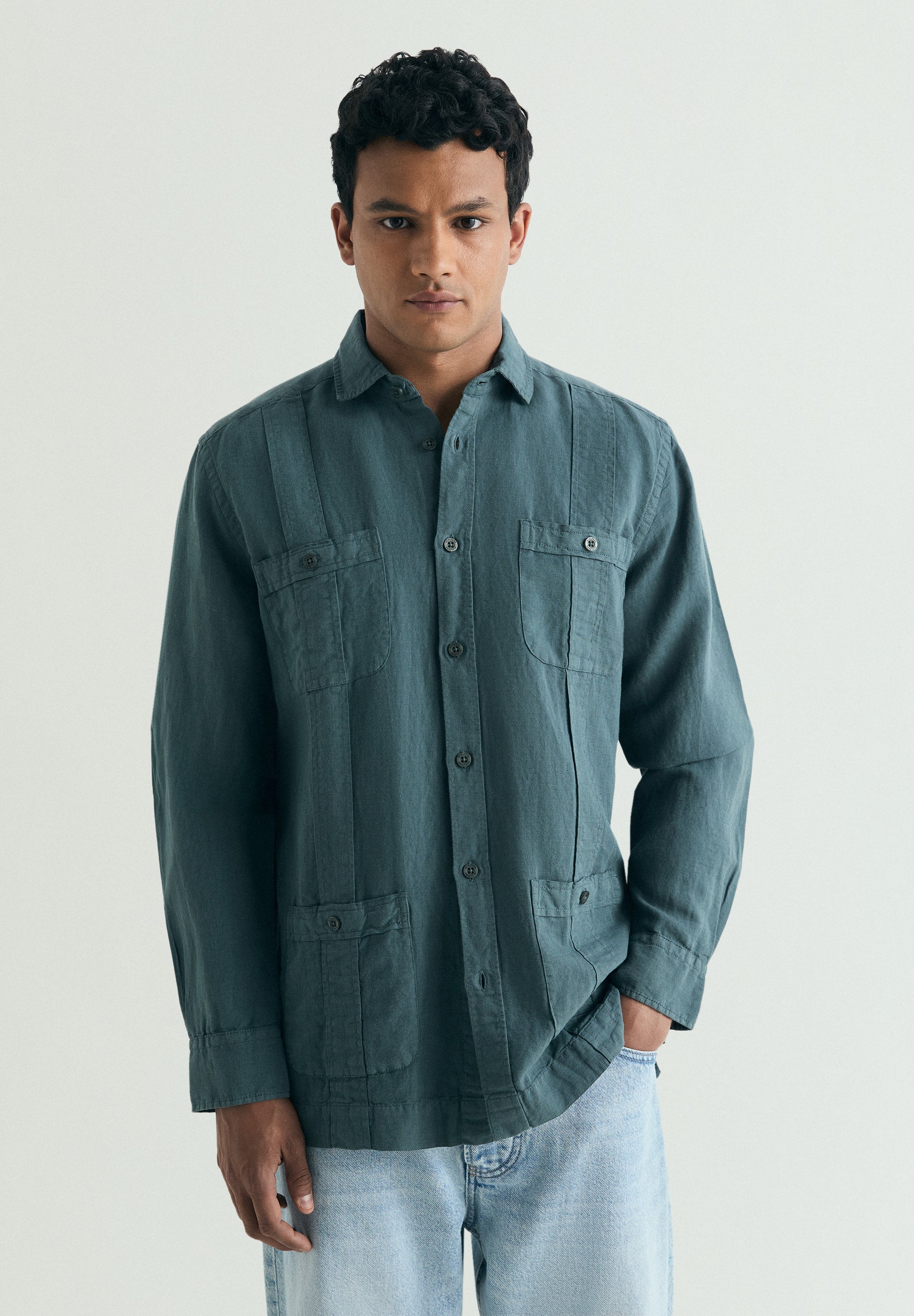 CAMISA GUAYABERA EM LINHO