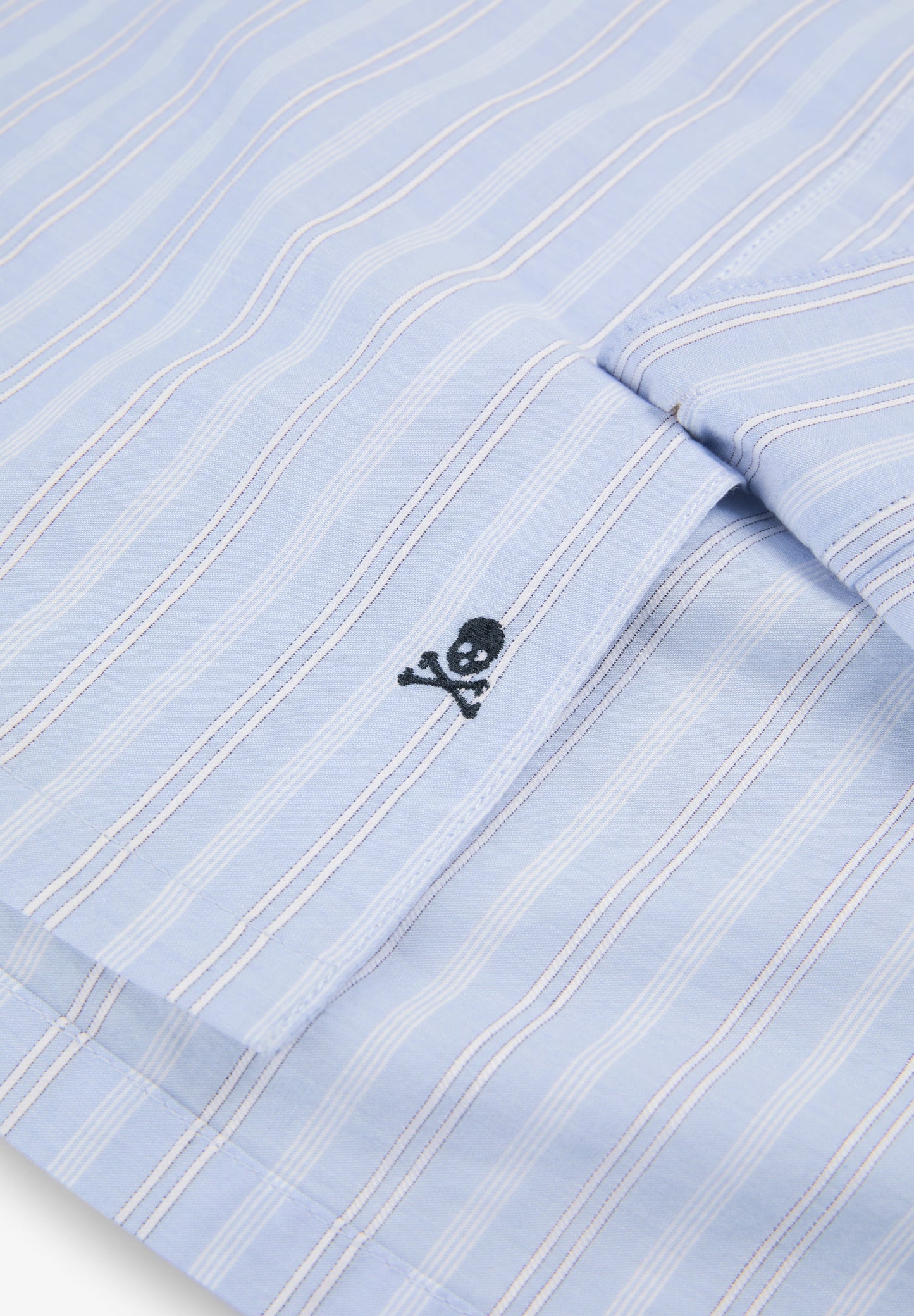 CAMISA DE MANGA CURTA ÀS RISCAS